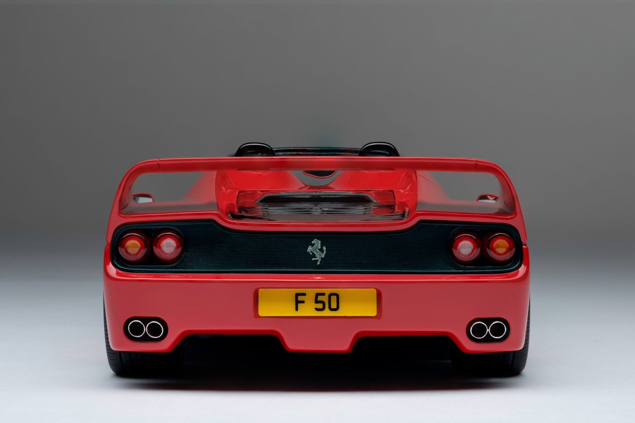 Amalgama Ferrari F50 escala 1:18