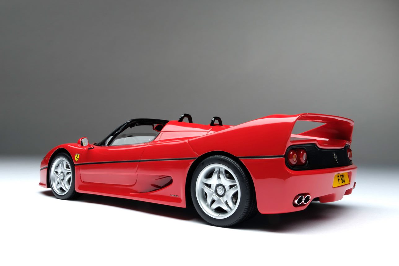Amalgama Ferrari F50 escala 1:18