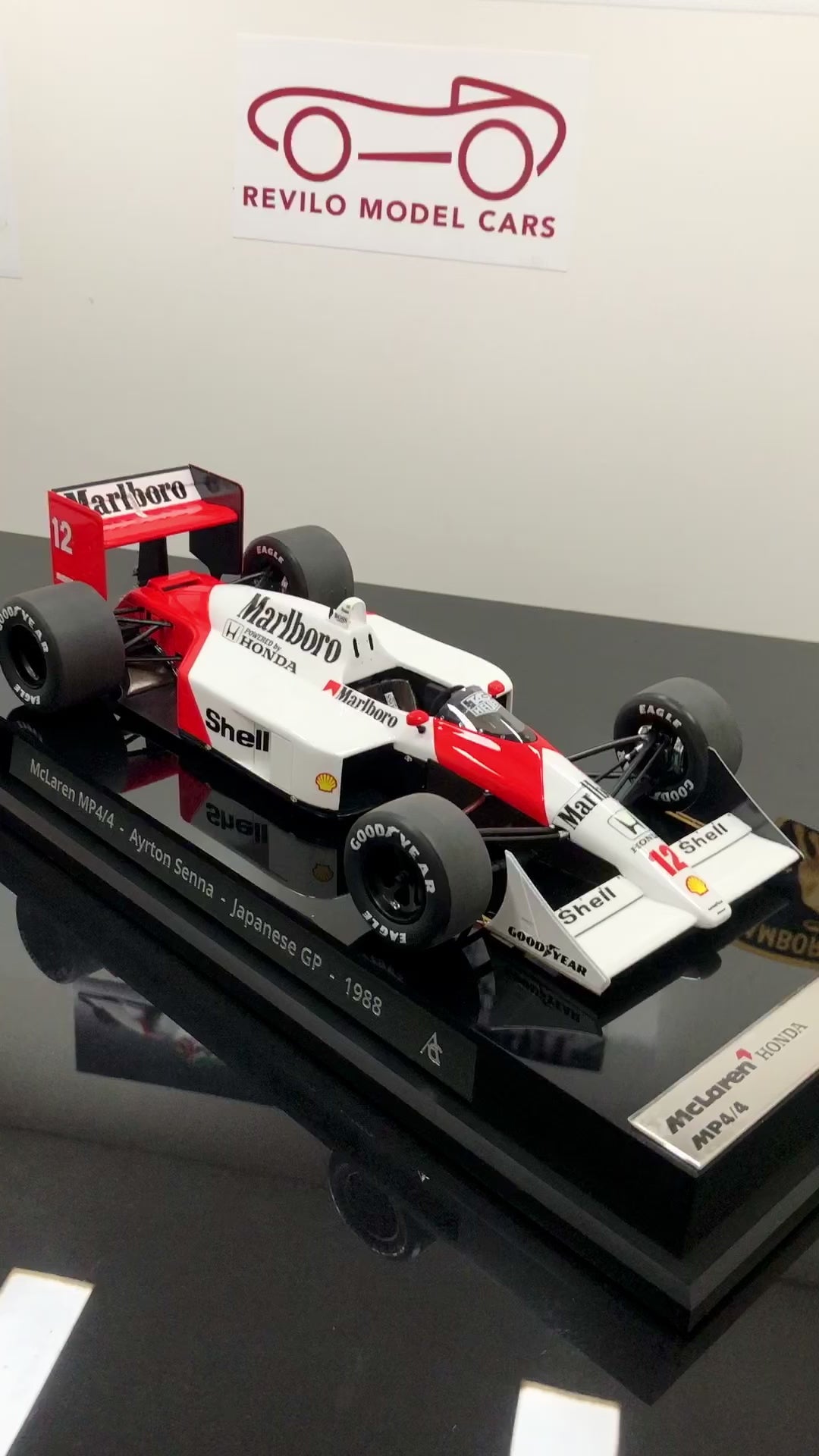 Amalgam McLaren MP4/4 1:18 scale