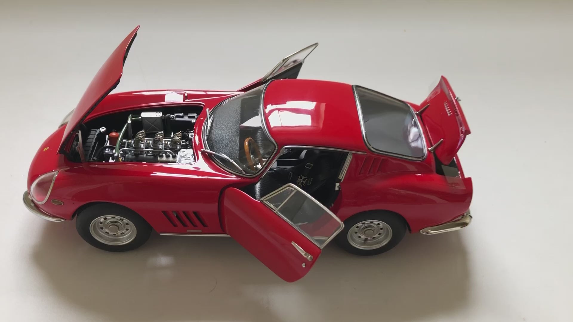 CMC M210 1:18 Ferrari 275 GTB/C Rojo