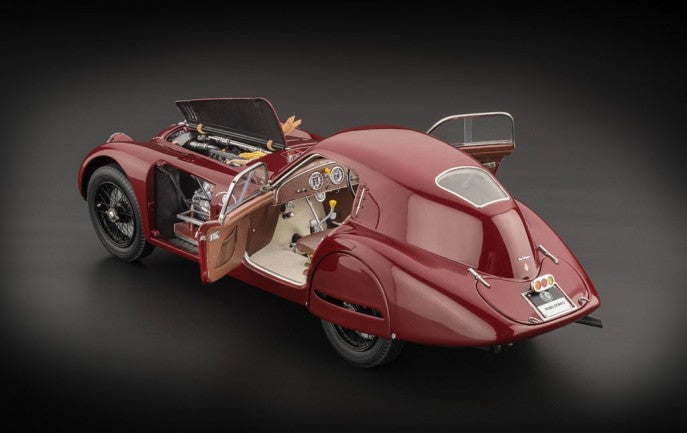 CMC A-017 1:18 Alfa Romeo 8C 2300 Road Service Diorama