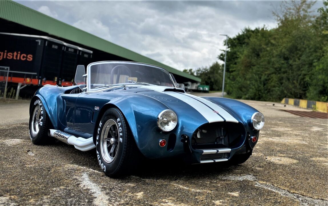 AC Cobra 427 Shelby 1:8 scale by K. Schmidt