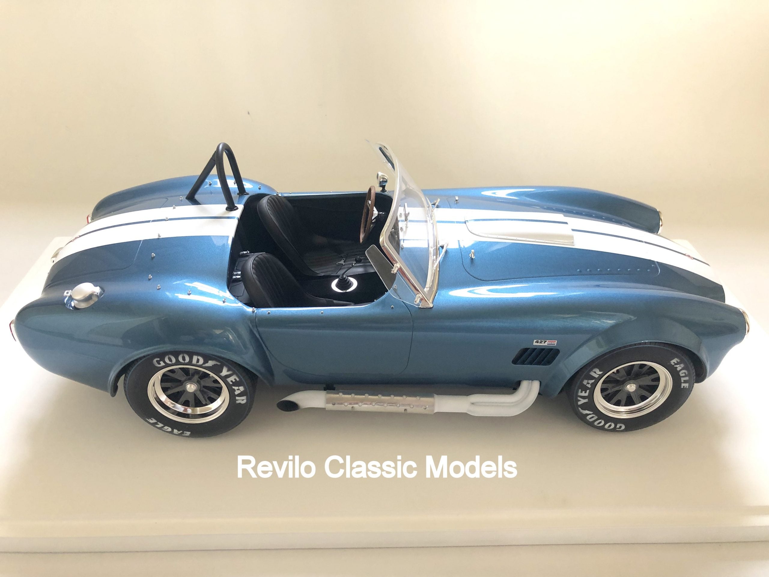 AC Cobra 427 Shelby 1:8 scale by K. Schmidt