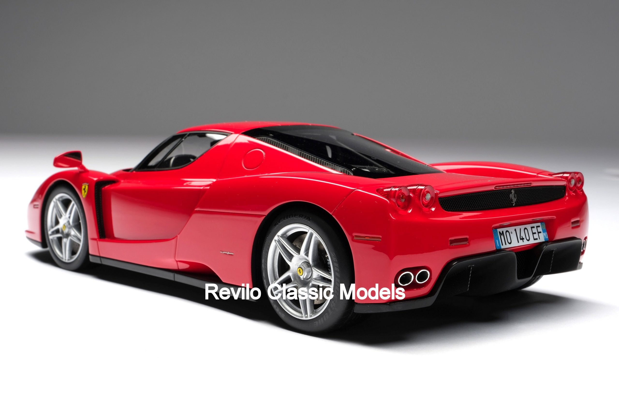 Amalgama Ferrari Enzo escala 1:18