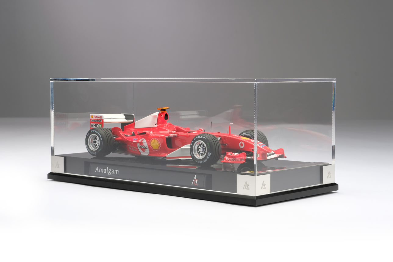 Amalgama escala 1:18 Ferrari F2004 Michael Schumacher