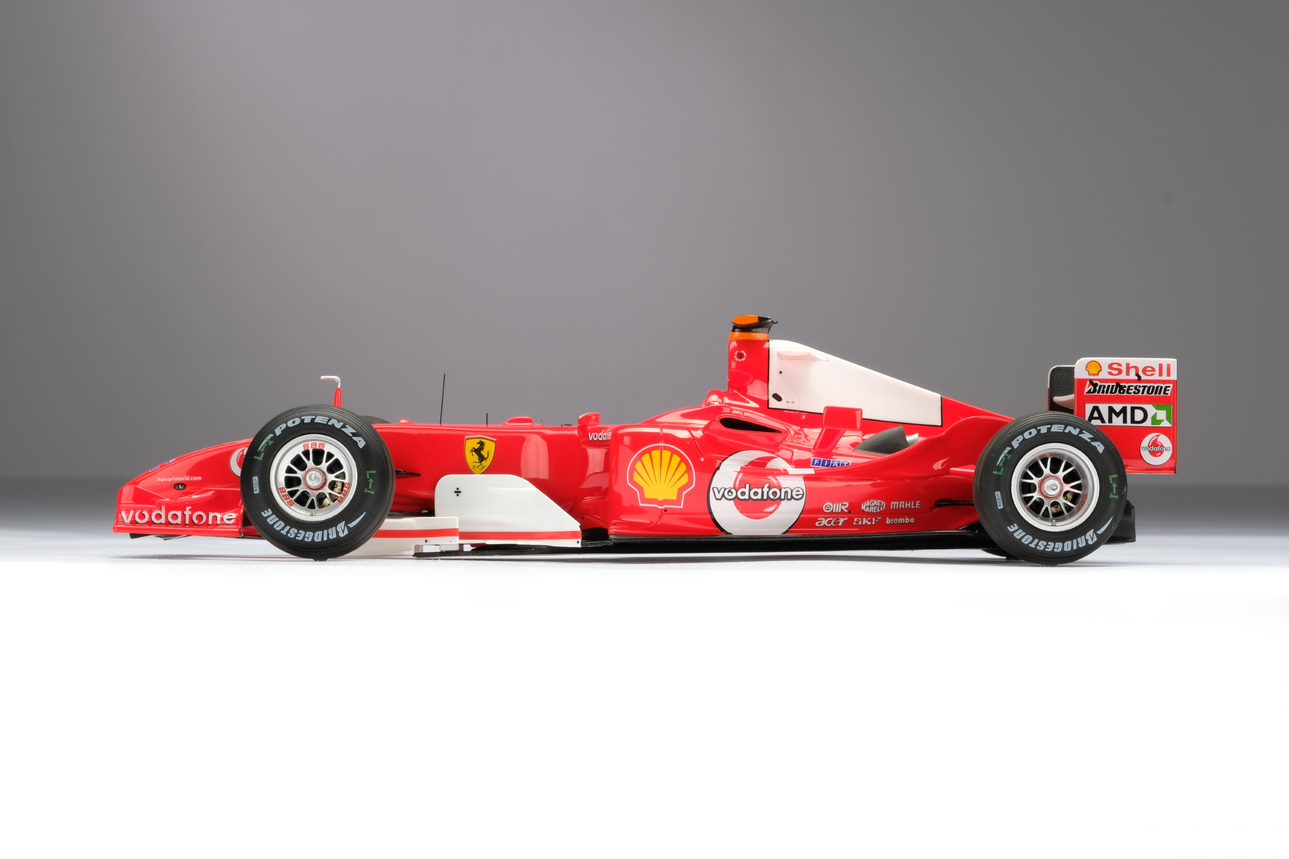 Amalgama escala 1:18 Ferrari F2004 Michael Schumacher