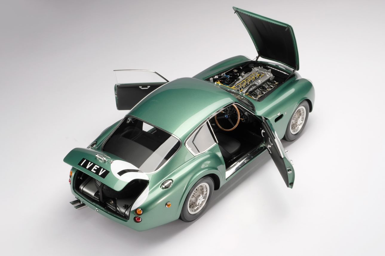 Amalgama 1:8 Aston Martin DB4 GT Zagato 1 VEV