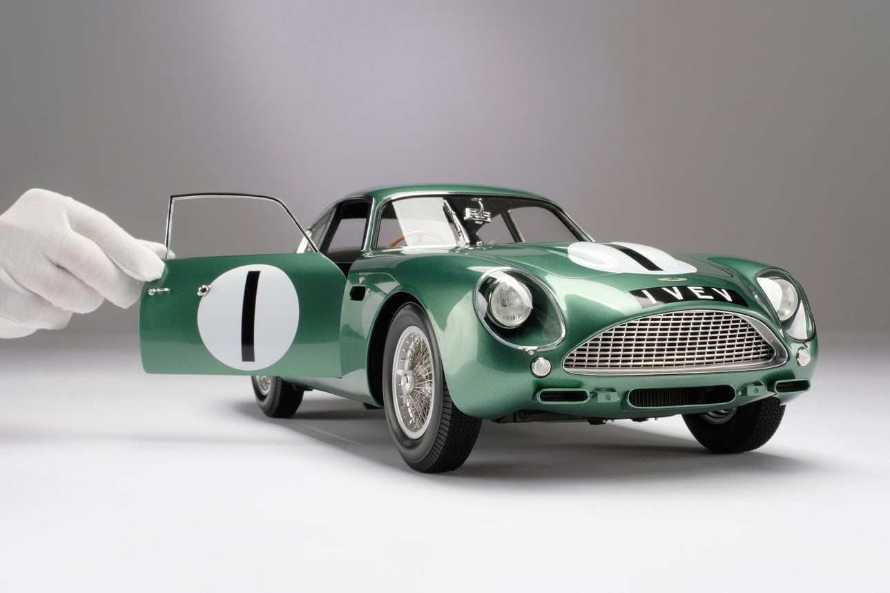 Amalgama 1:8 Aston Martin DB4 GT Zagato 1 VEV