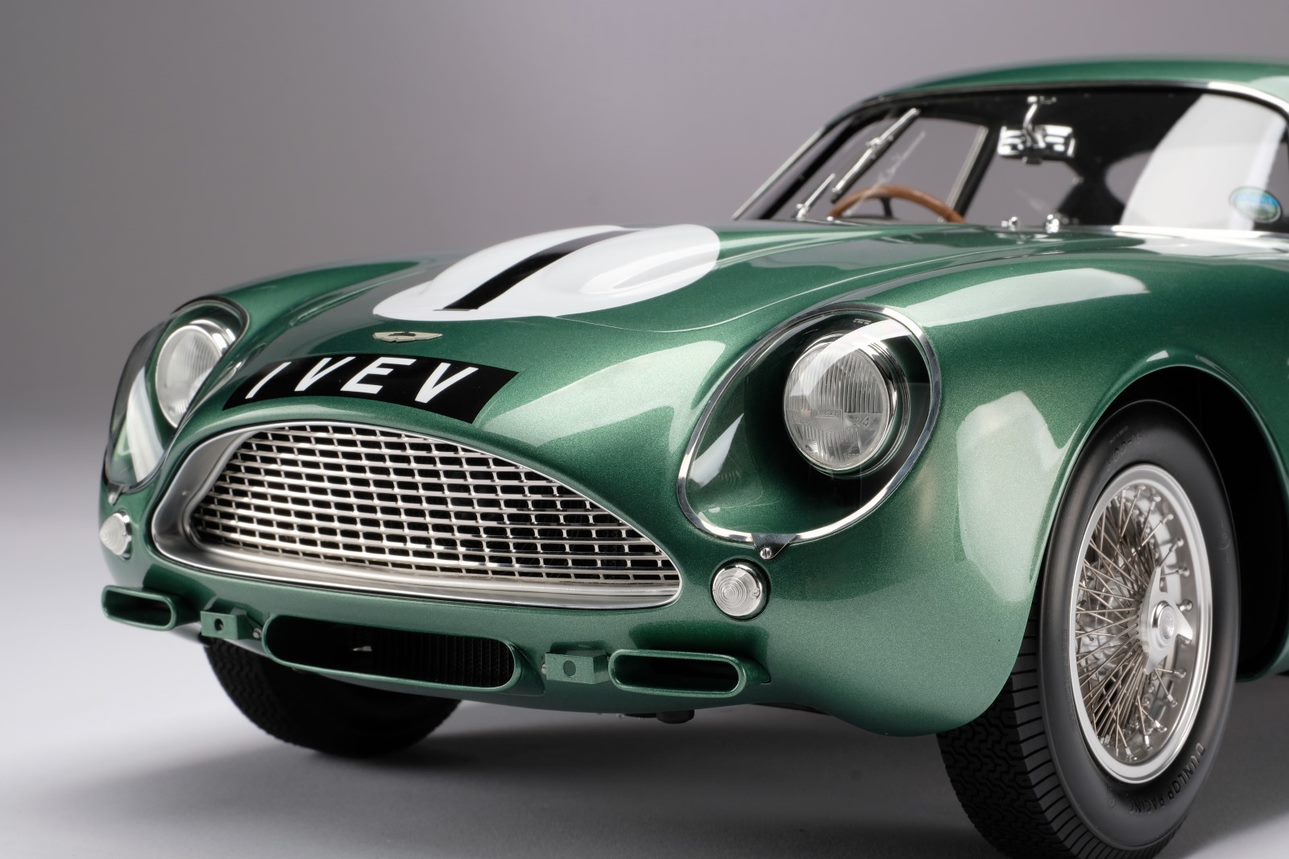 Amalgama 1:8 Aston Martin DB4 GT Zagato 1 VEV