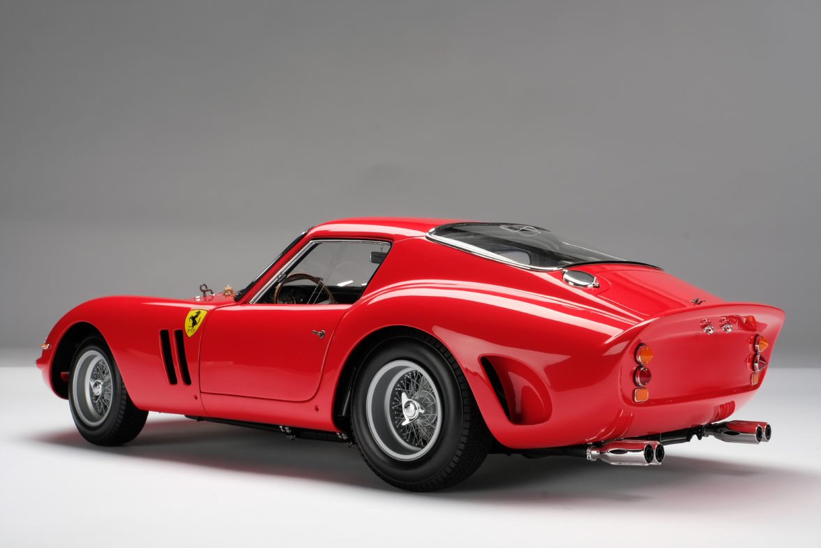 Amalgam 1:8 scale Ferrari 250 GTO