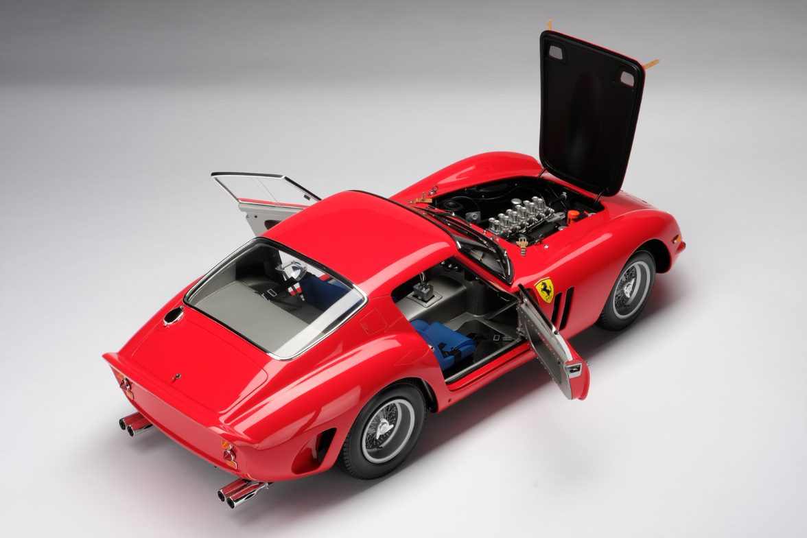 Amalgama escala 1:8 Ferrari 250 GTO