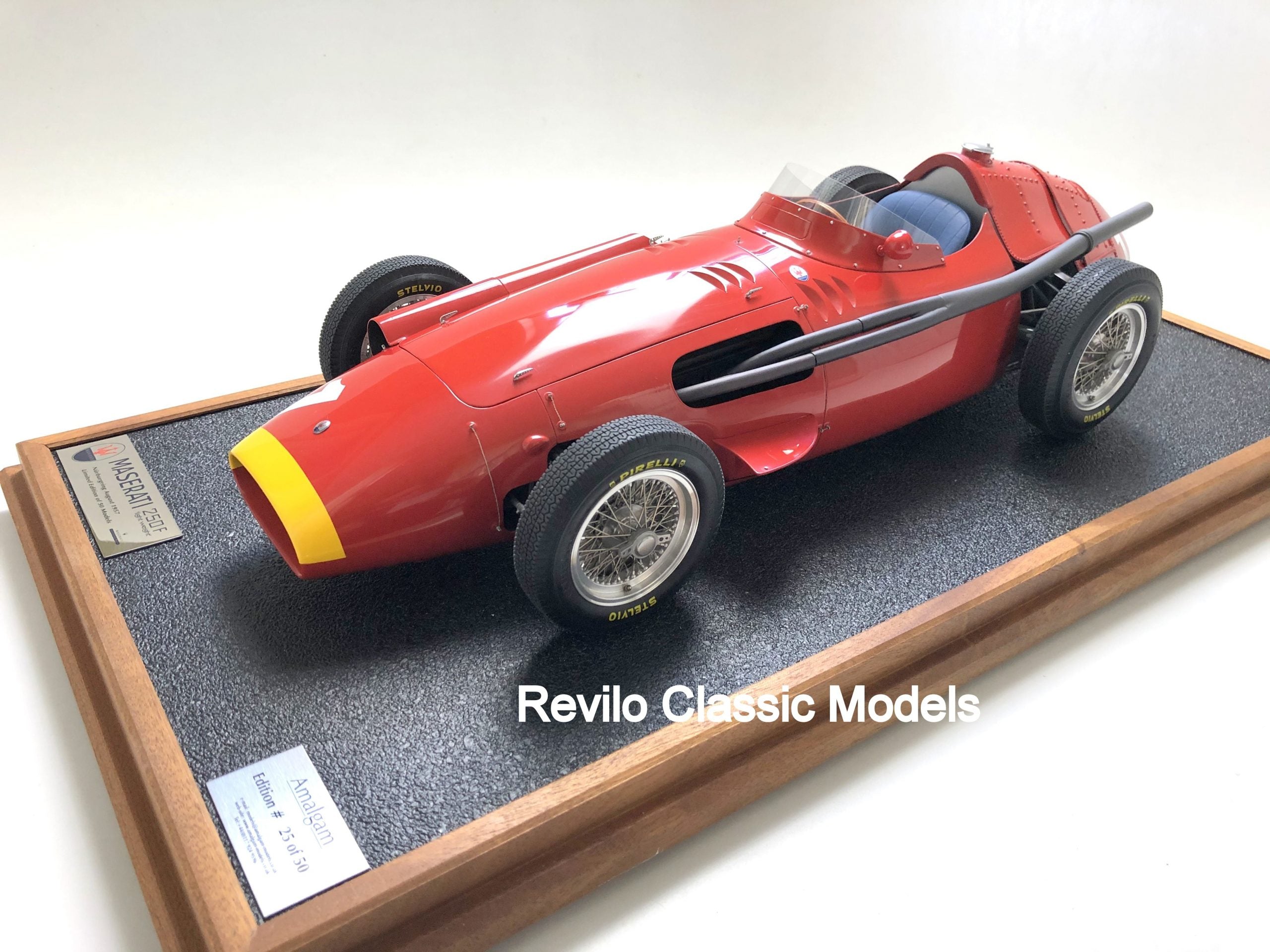 Amalgam 1:8 scale Maserati 250F #1 Fangio