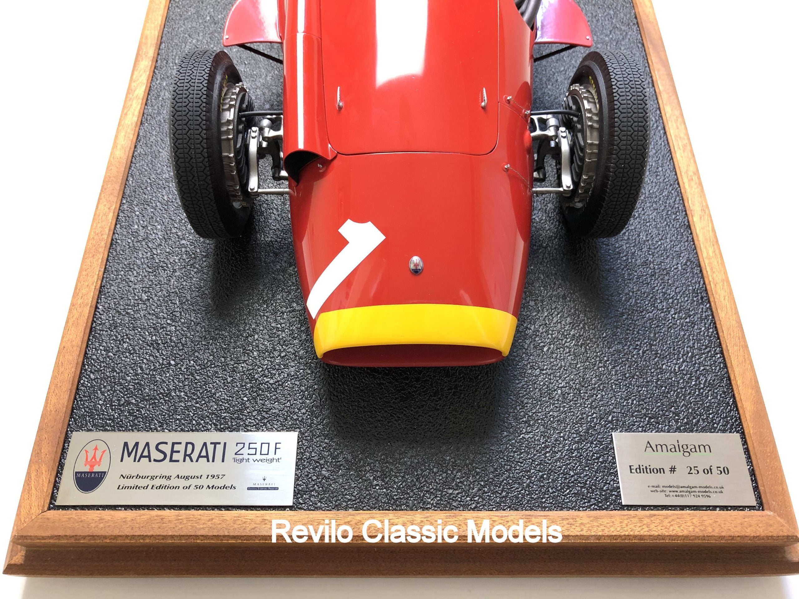 Amalgama escala 1:8 Maserati 250F #1 Fangio