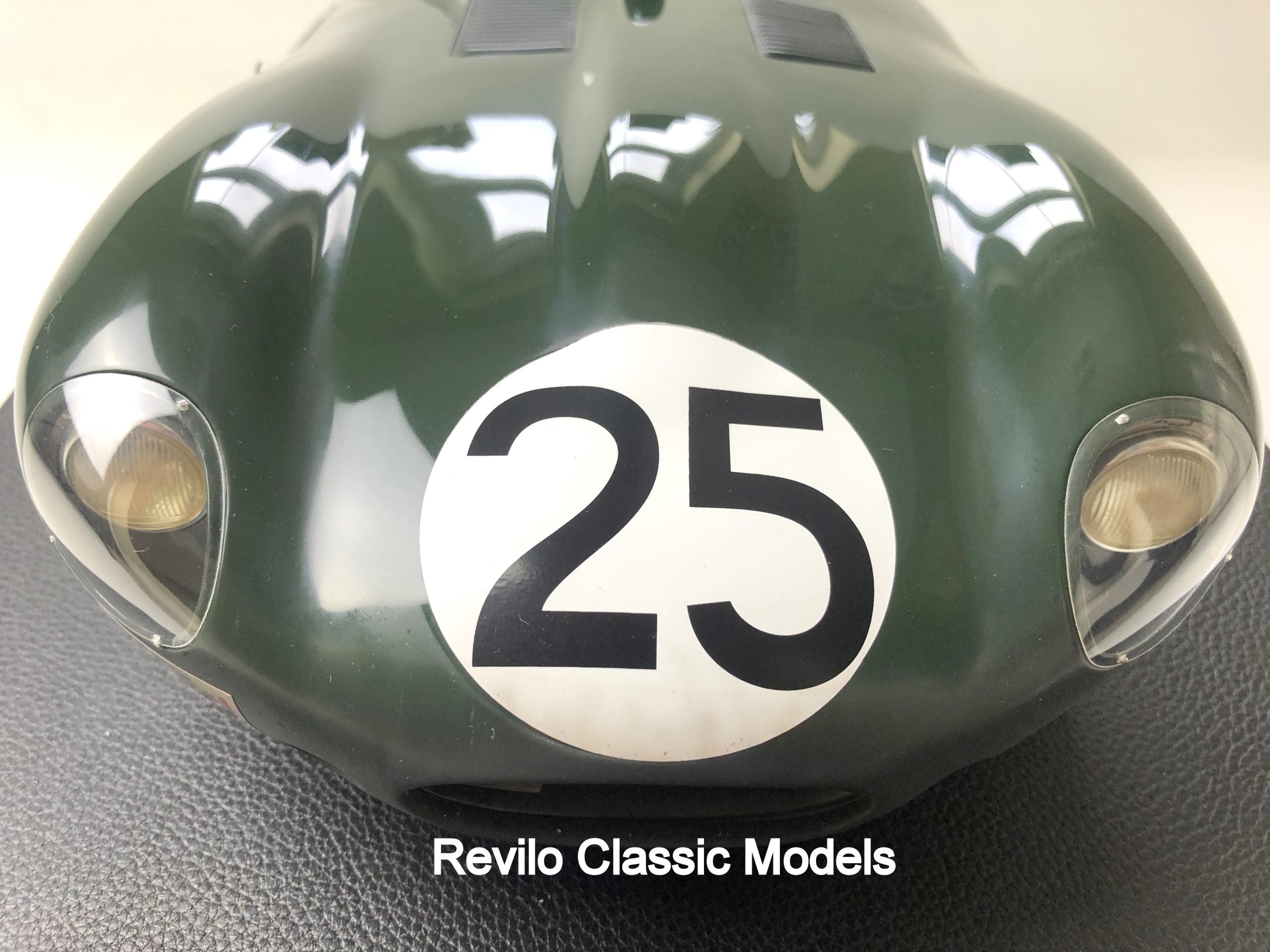 Amalgama escala 1:8 1956 Jaguar D Type #25 VENDIDO