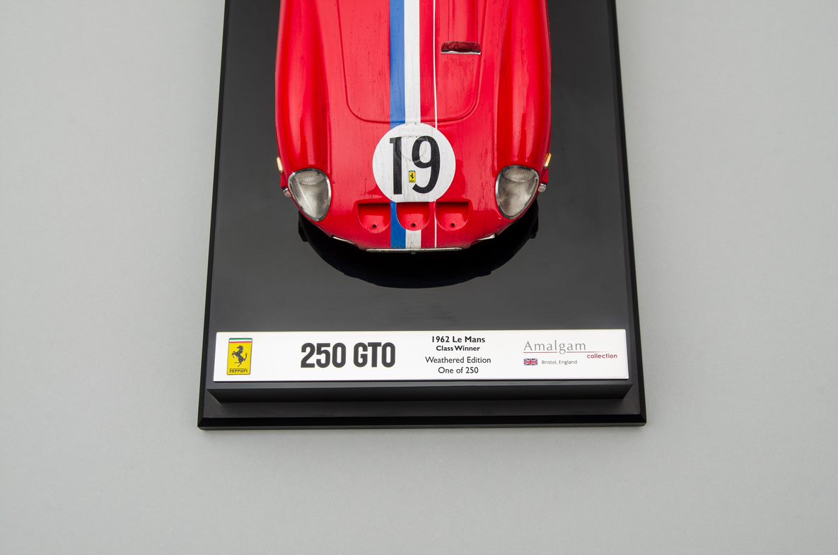 Amalgam Ferrari 250 GTO escala 1:18 Weathered