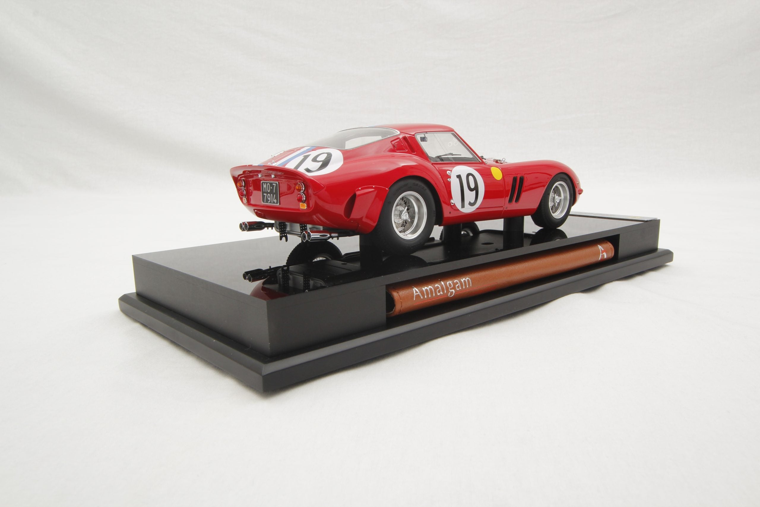 Amalgam Ferrari 250 GTO 1:18 scale