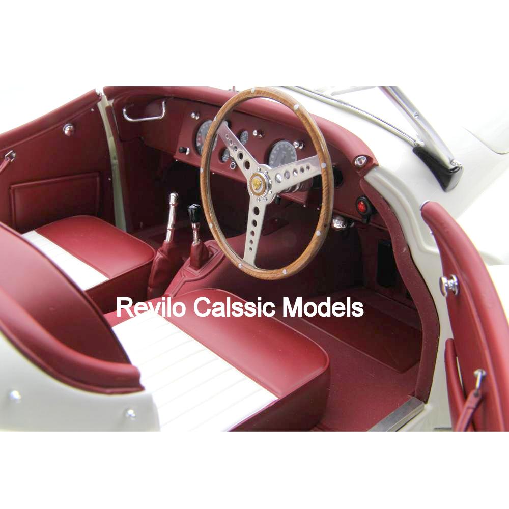 Amalgam 1:8 scale Jaguar XK120