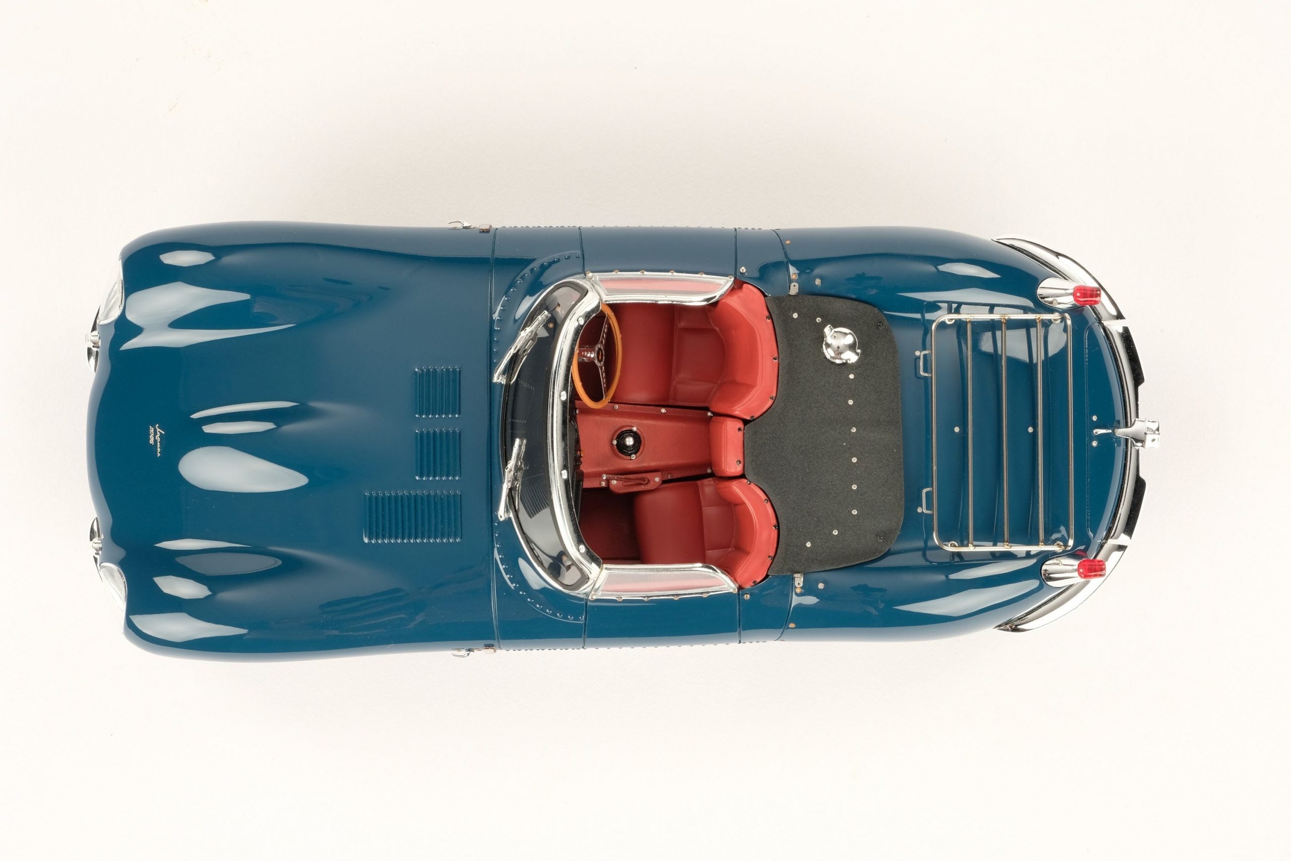 Amalgama Jaguar XKSS escala 1:18