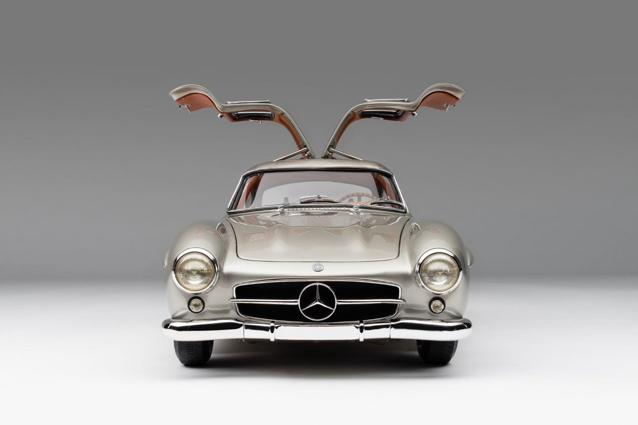 Amalgama escala 1:8 Mercedes 300SL Ala de Gaviota