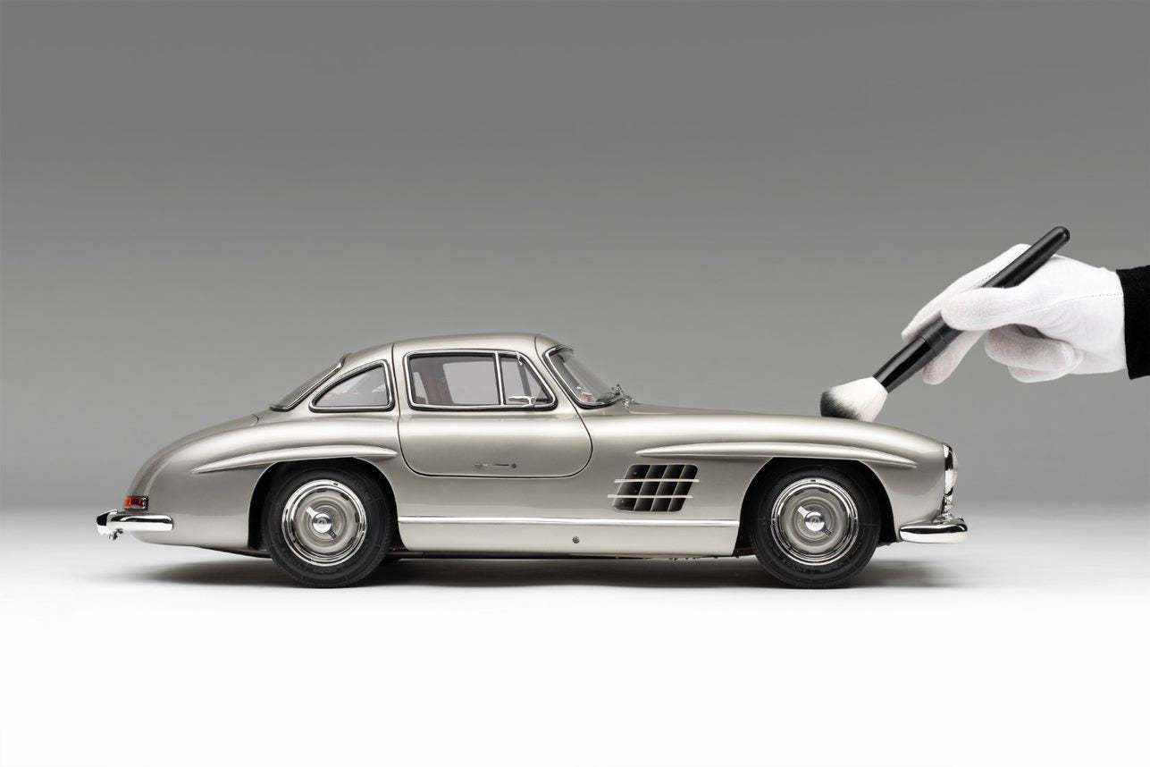 Amalgam 1:8 scale Mercedes 300SL Gullwing