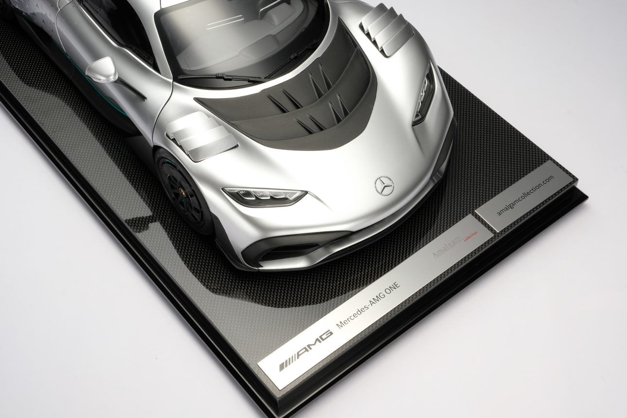 Amalgam 1:8 Mercedes AMG One