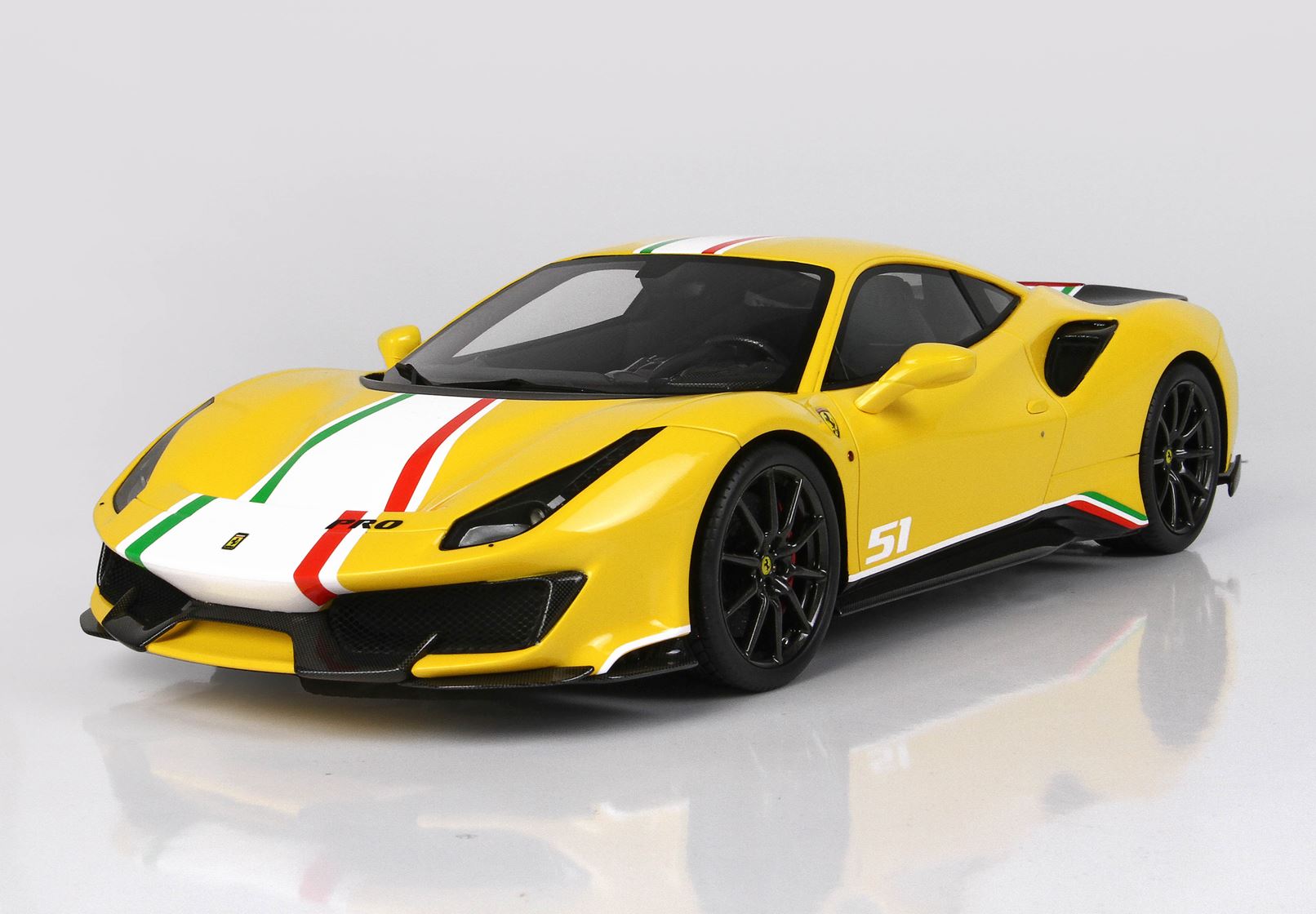 BBR Ferrari 488 Pista Piloti 1:18 scale Yellow