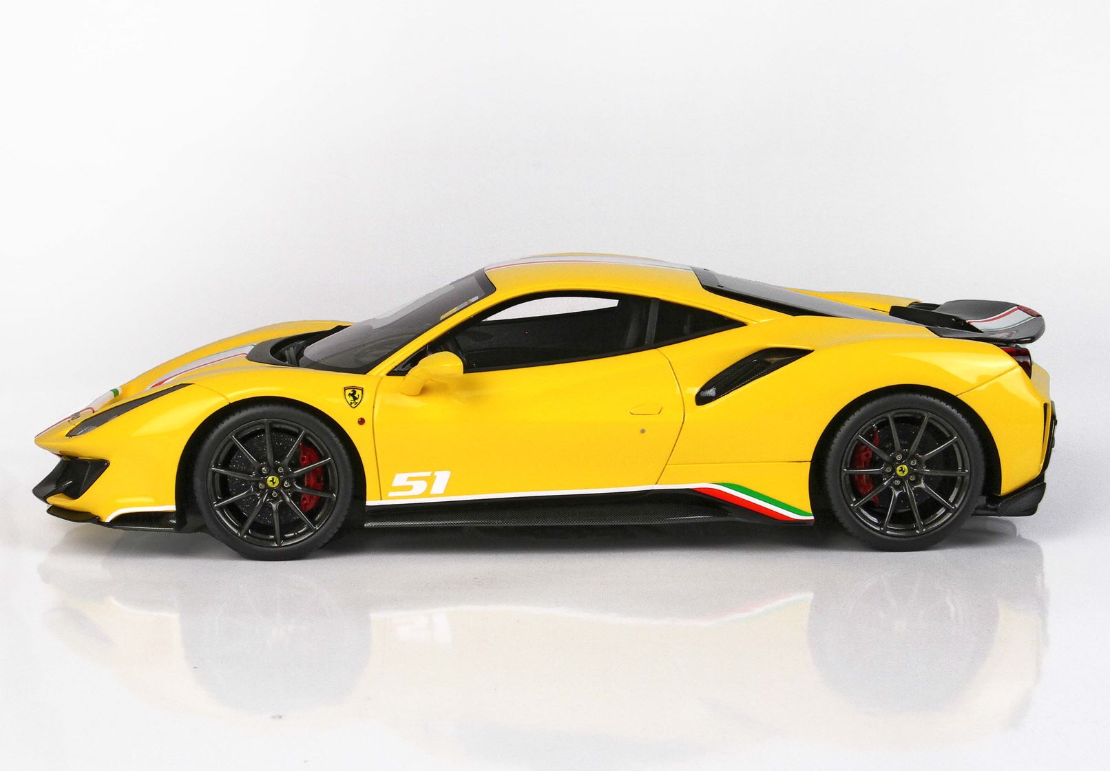 BBR Ferrari 488 Pista Piloti 1:18 scale Yellow