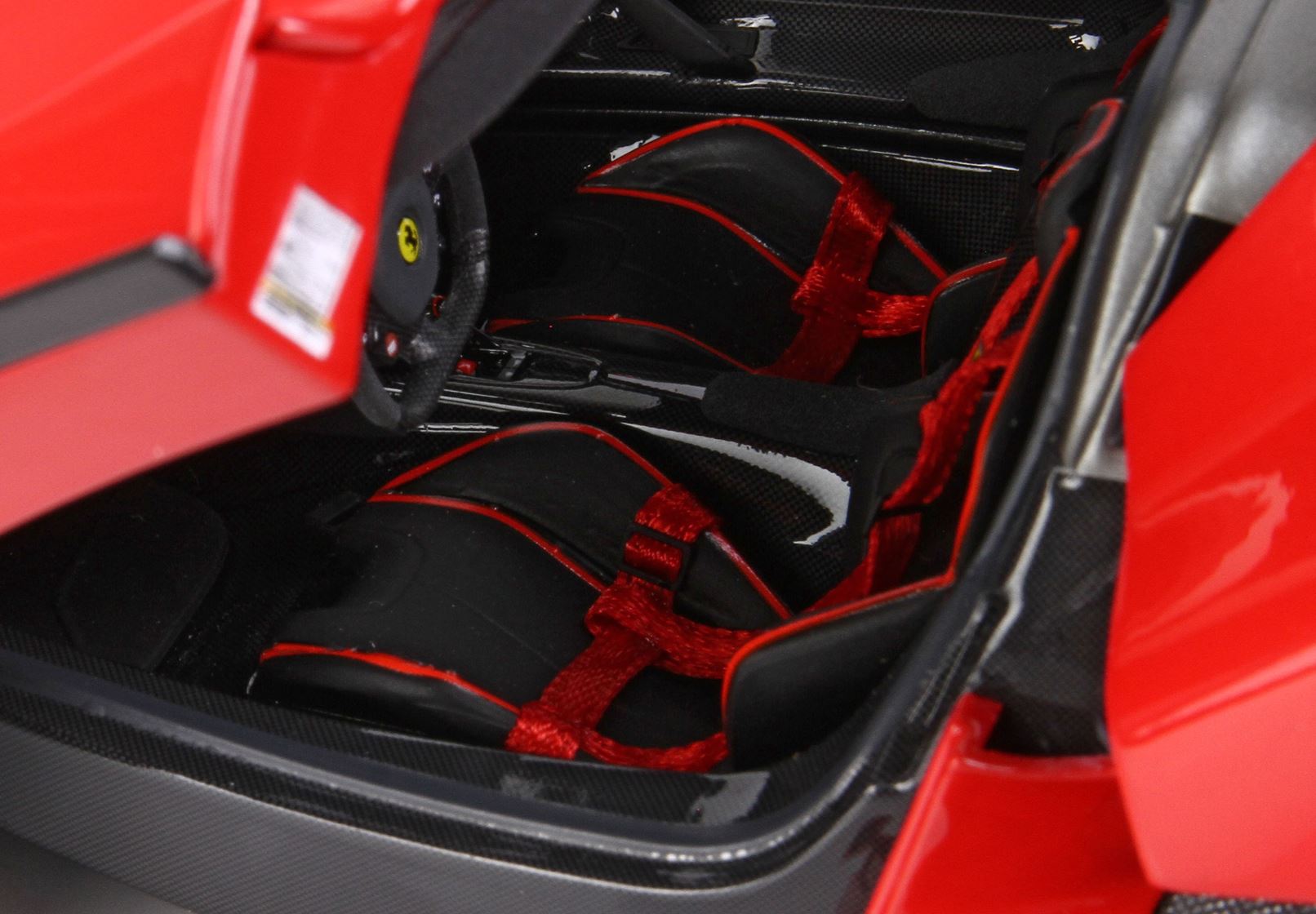 BBR La Ferrari escala 1:18 Diecast Red con techo gris