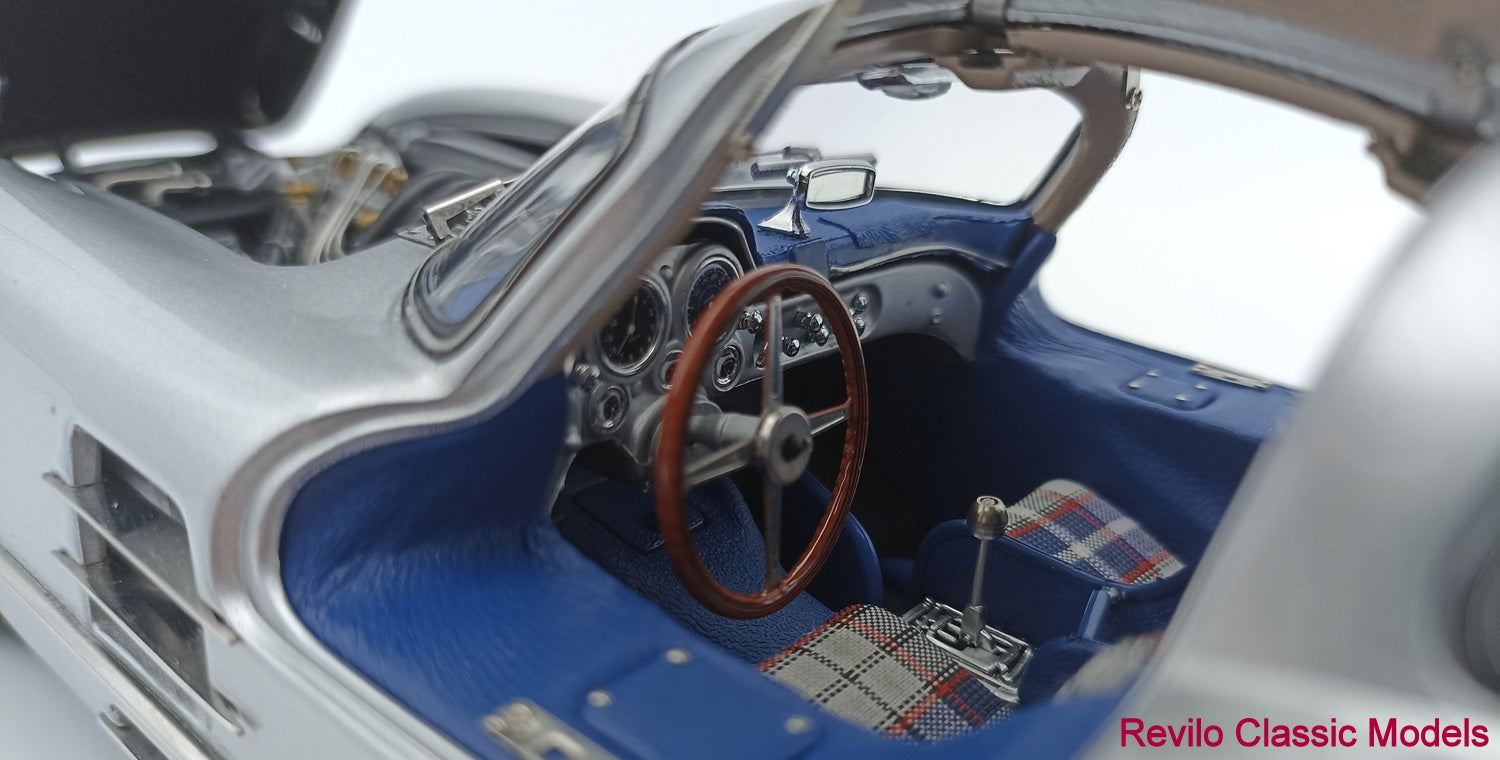 CMC 1:18 Mercedes 300 SLR Uhlenhaut cupé M243