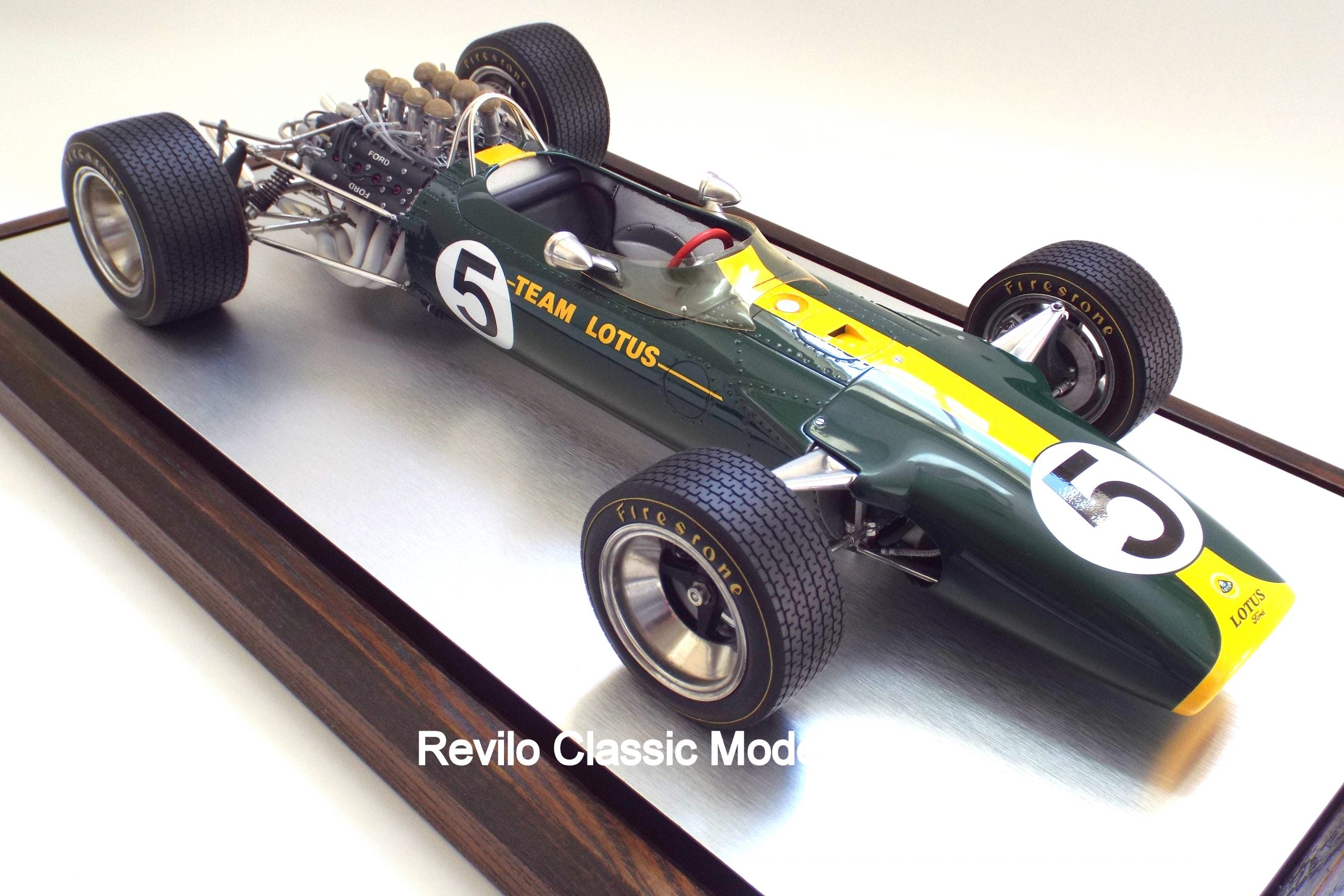 Aspect 1:8 scale Lotus 49