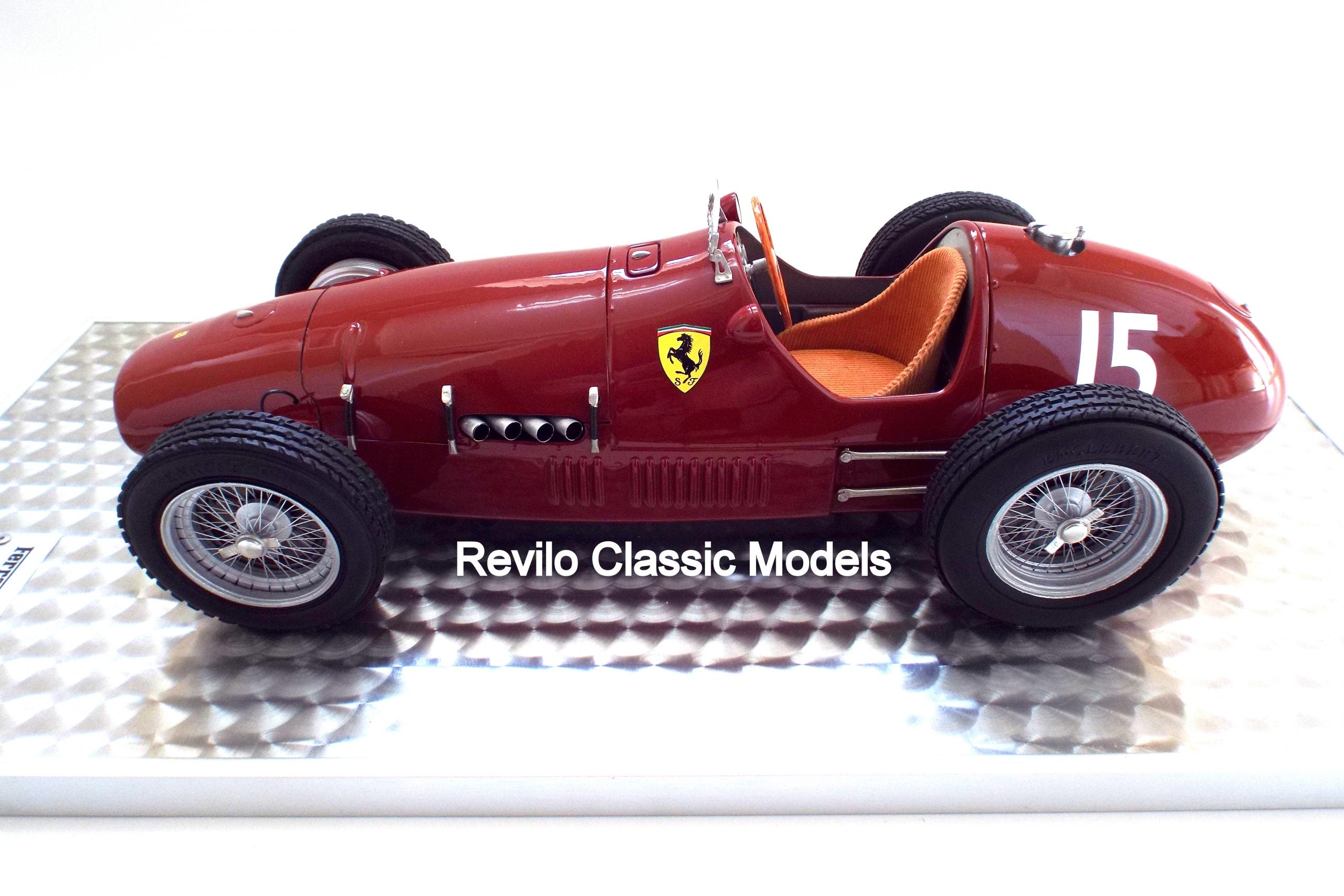 Ferrari Tipo 500 F2 1952 1:8 scale model