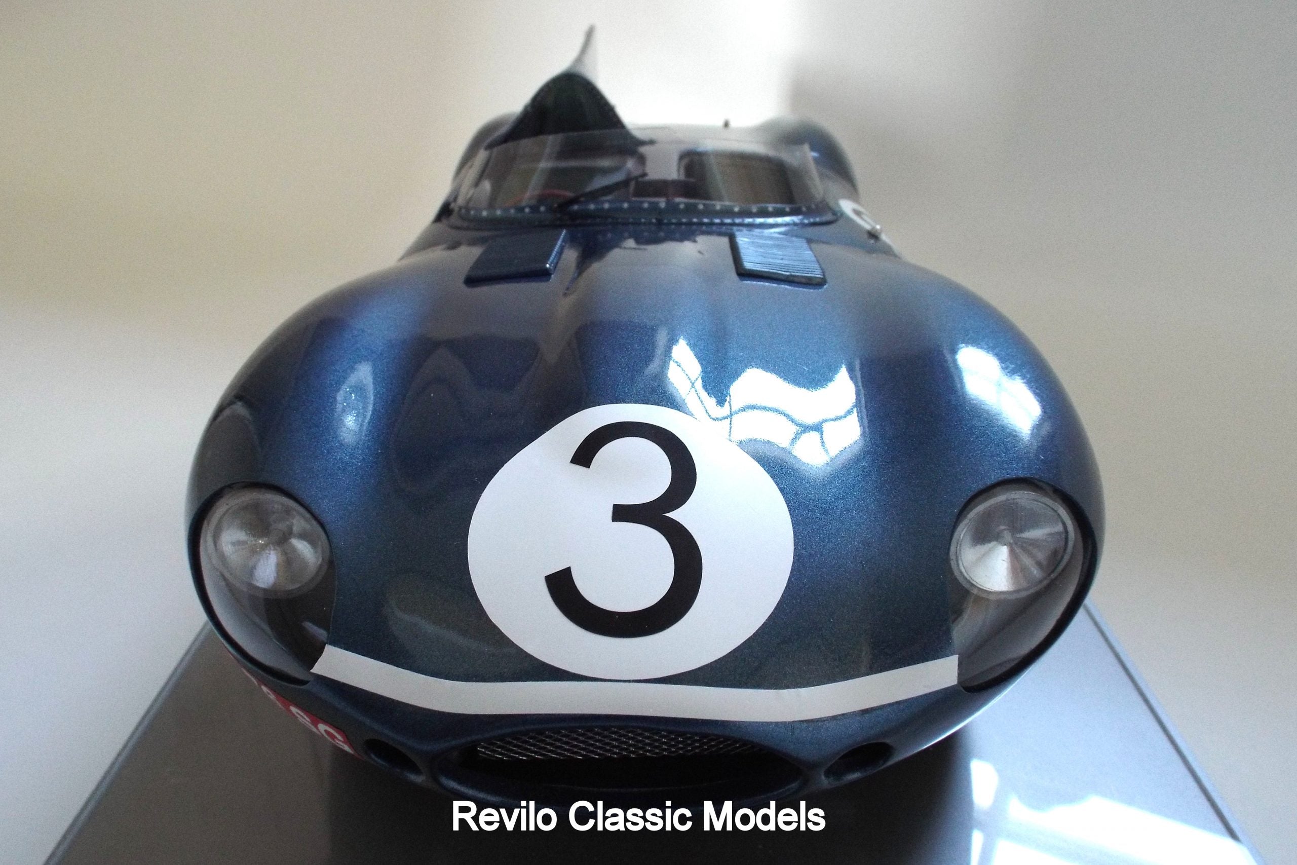 Jaguar D Type 1957 1:8 scale by Javan Smith