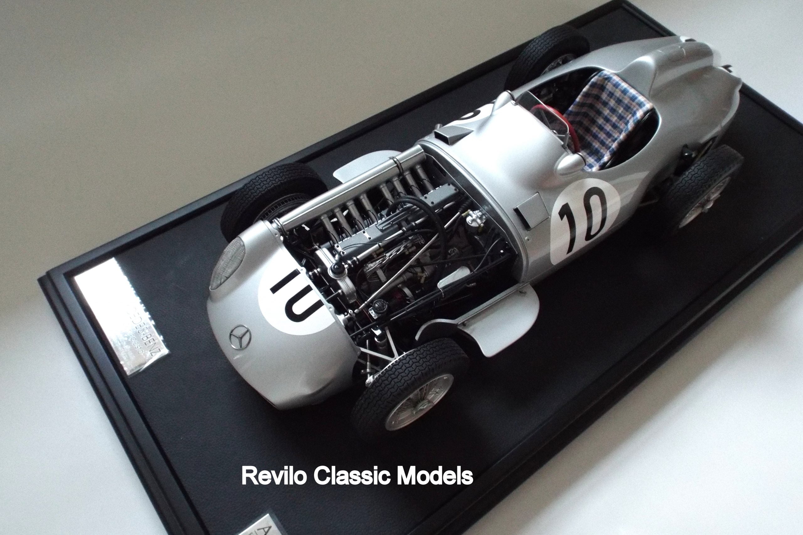 Amalgam 1:8 scale Mercedes W196