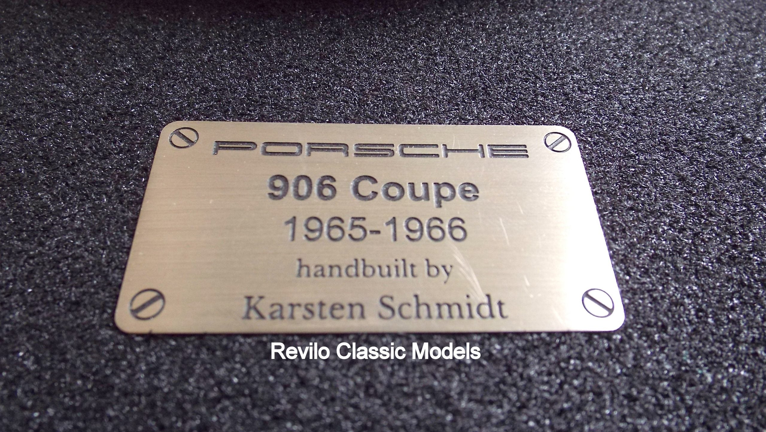 Porsche 906 1:8 scale by K. Schmidt