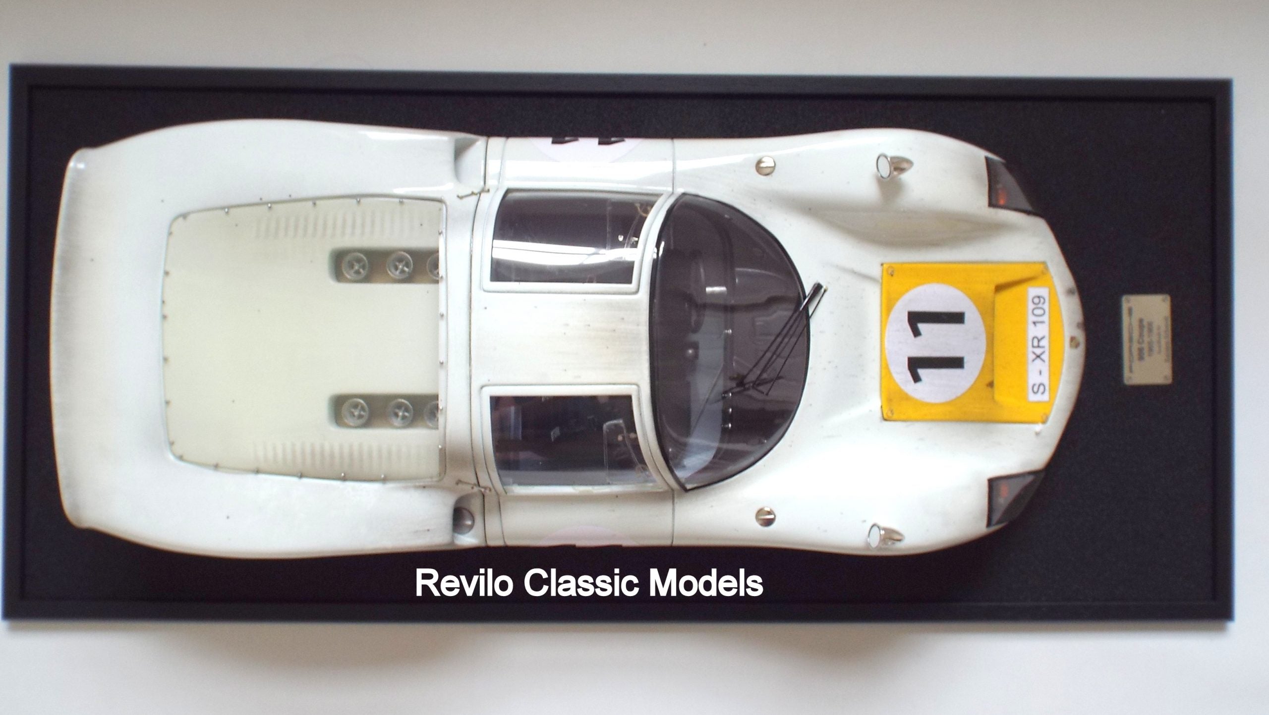 Porsche 906 1:8 scale by K. Schmidt