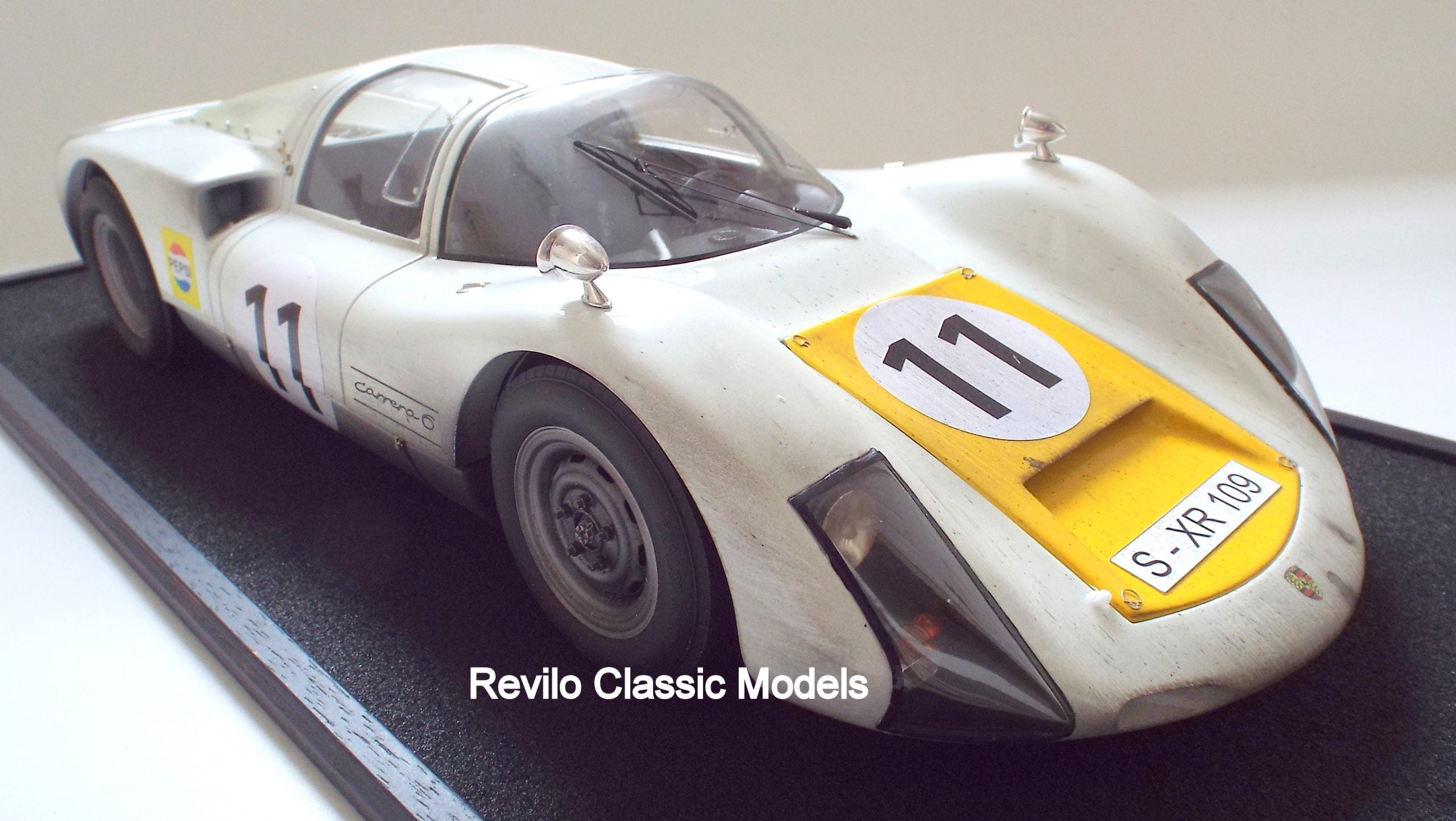 Porsche 906 1:8 scale by K. Schmidt