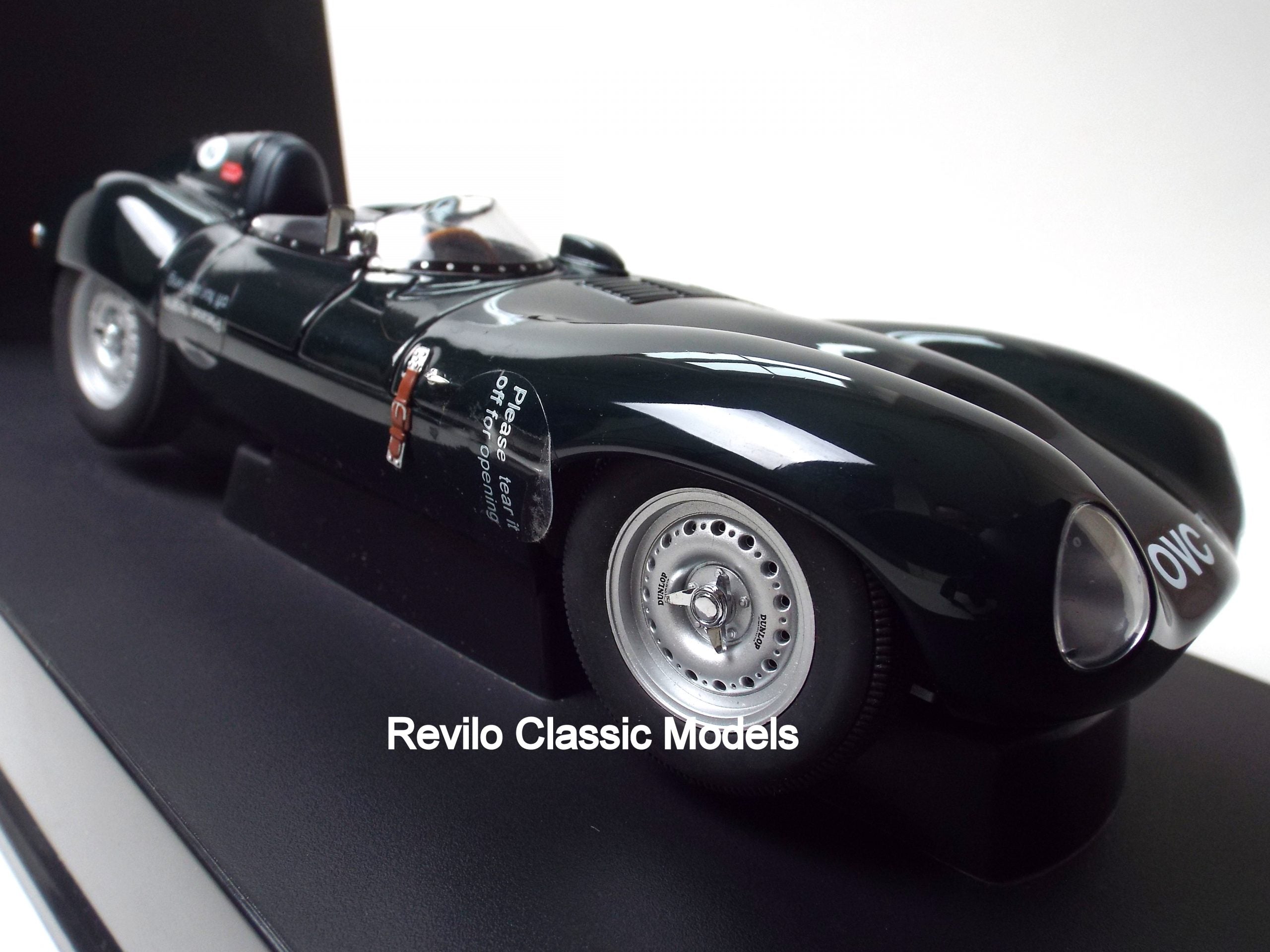 AutoArt 1:18 Jaguar D Type OVC 501