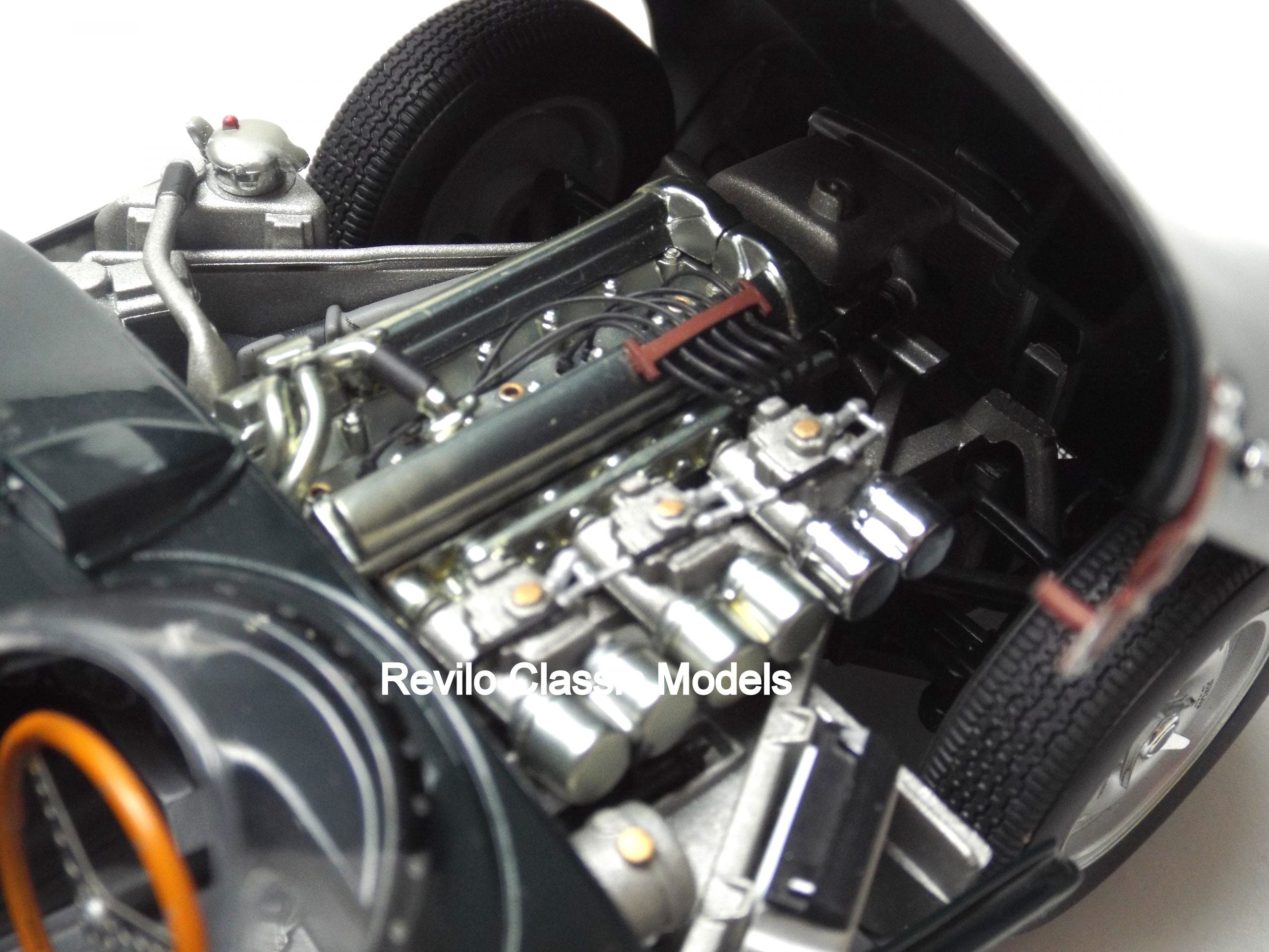 AutoArt 1:18 Jaguar D Type OVC 501