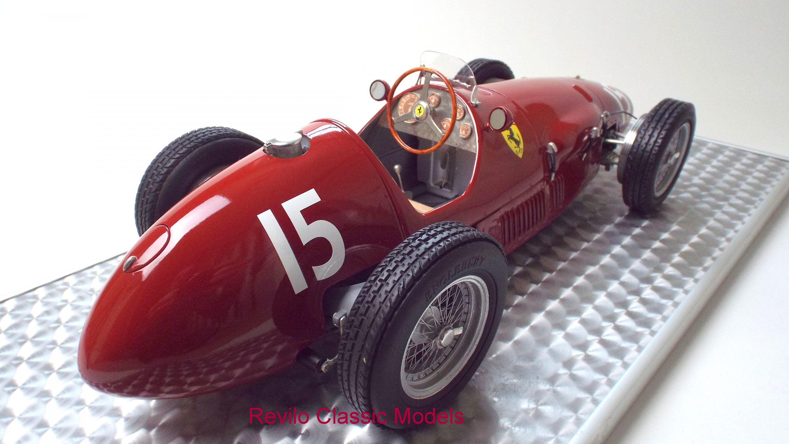 Javan Smith 1:8 scale Ferrari 500 F2