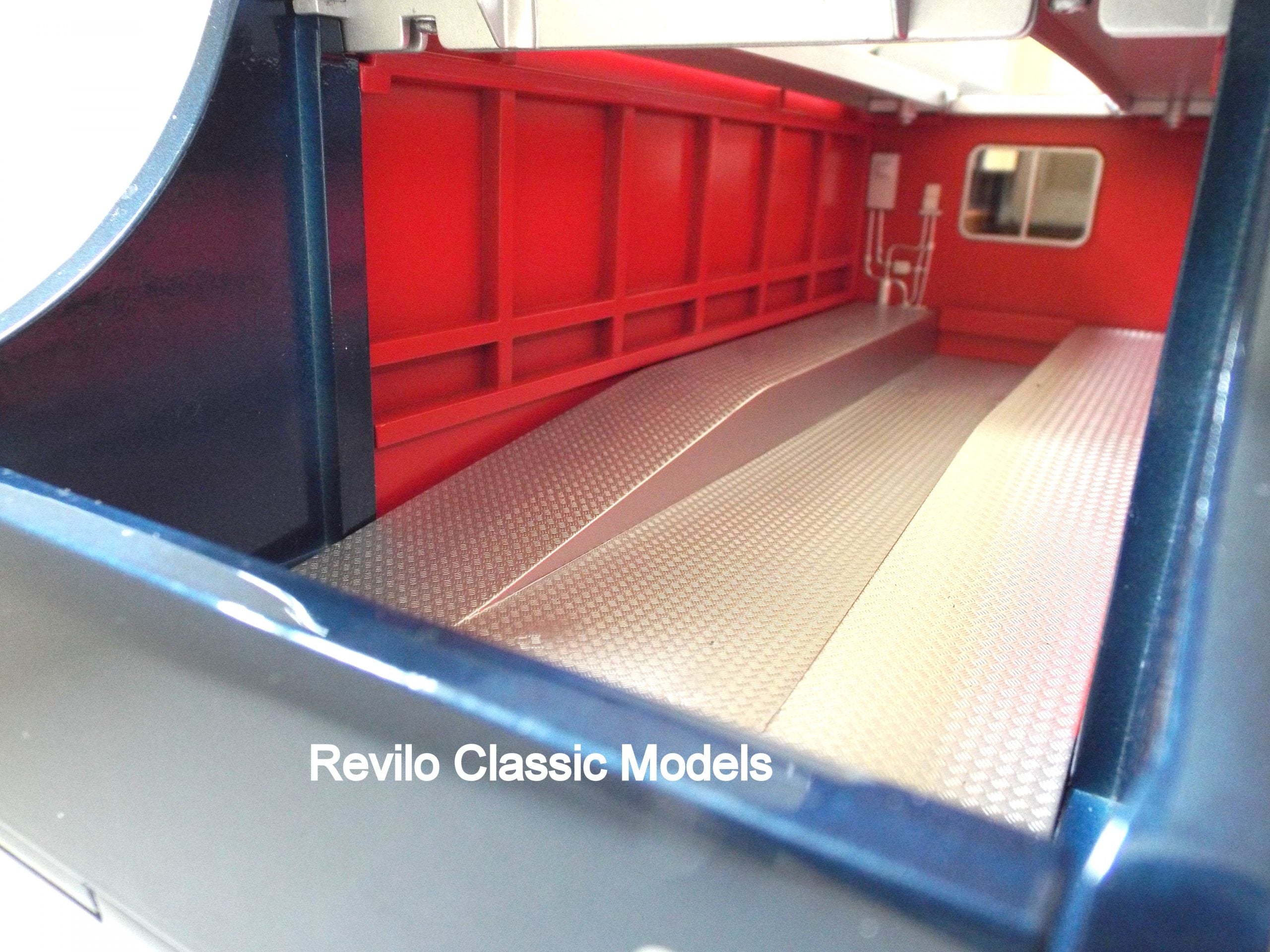 1959 Ecurie Ecosse Race Transporter escala 1:18