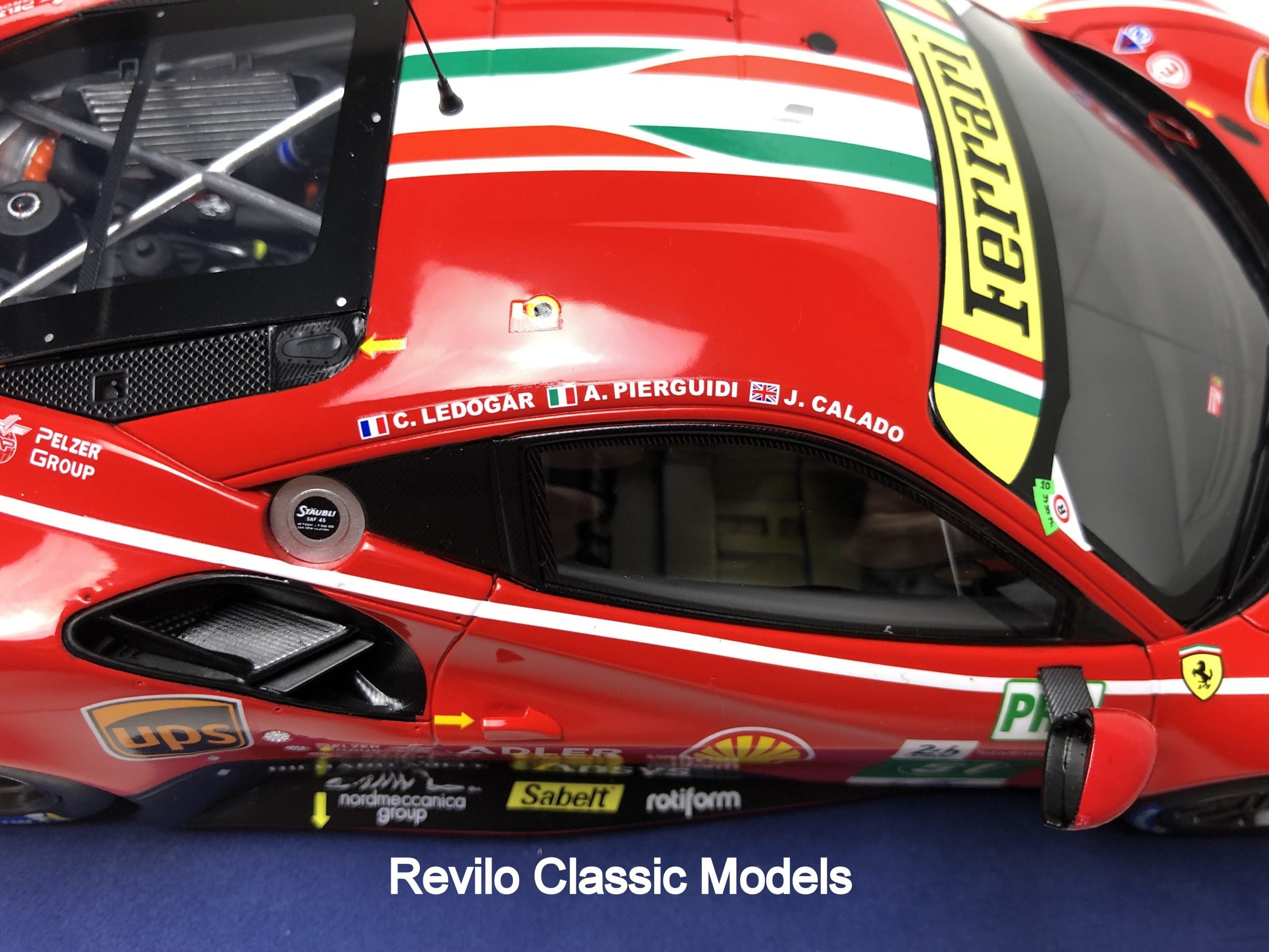 Ferrari 488 GTE ganador de la clase Le Mans #51 escala 1:18