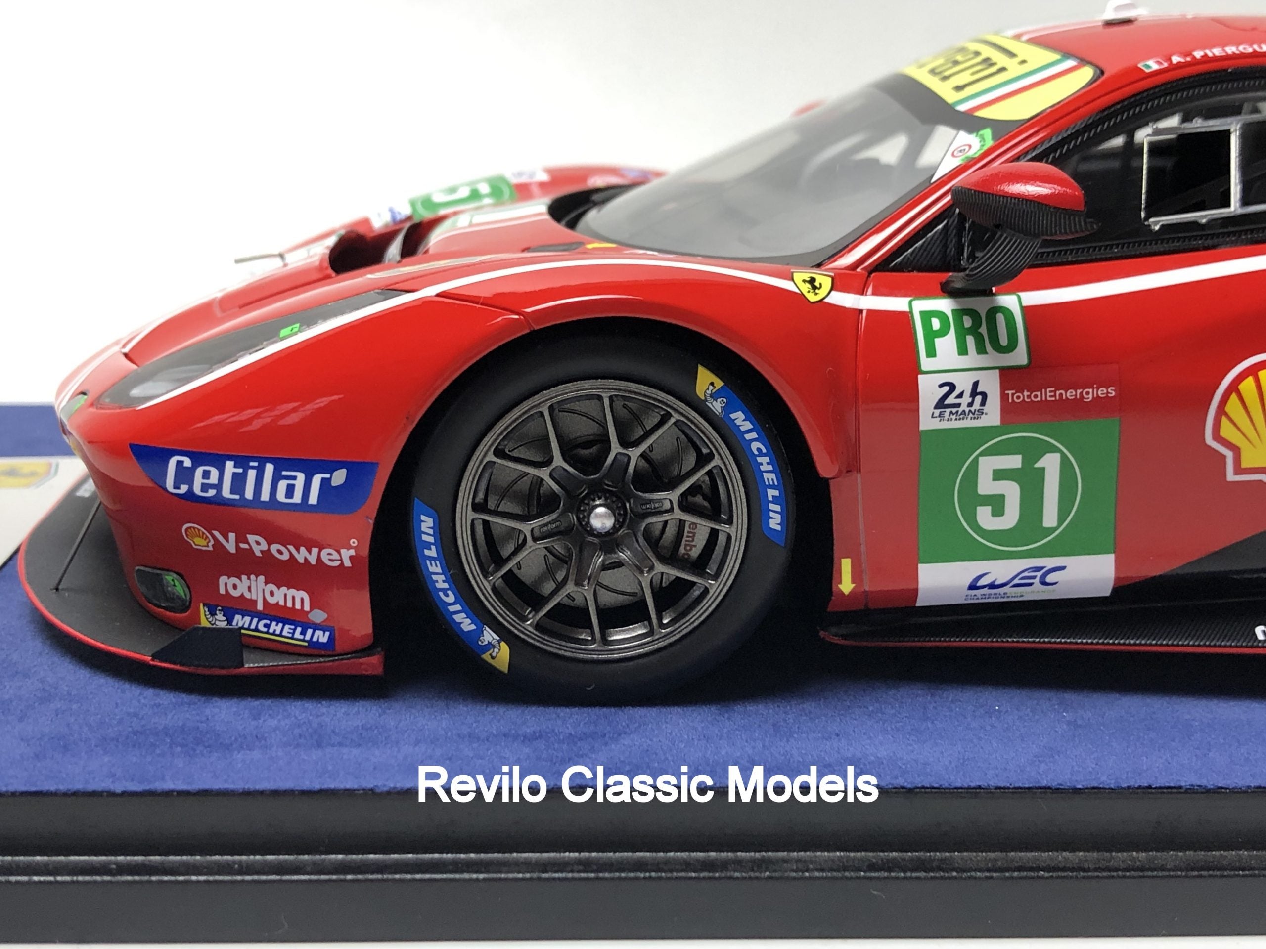 Ferrari 488 GTE ganador de la clase Le Mans #51 escala 1:18