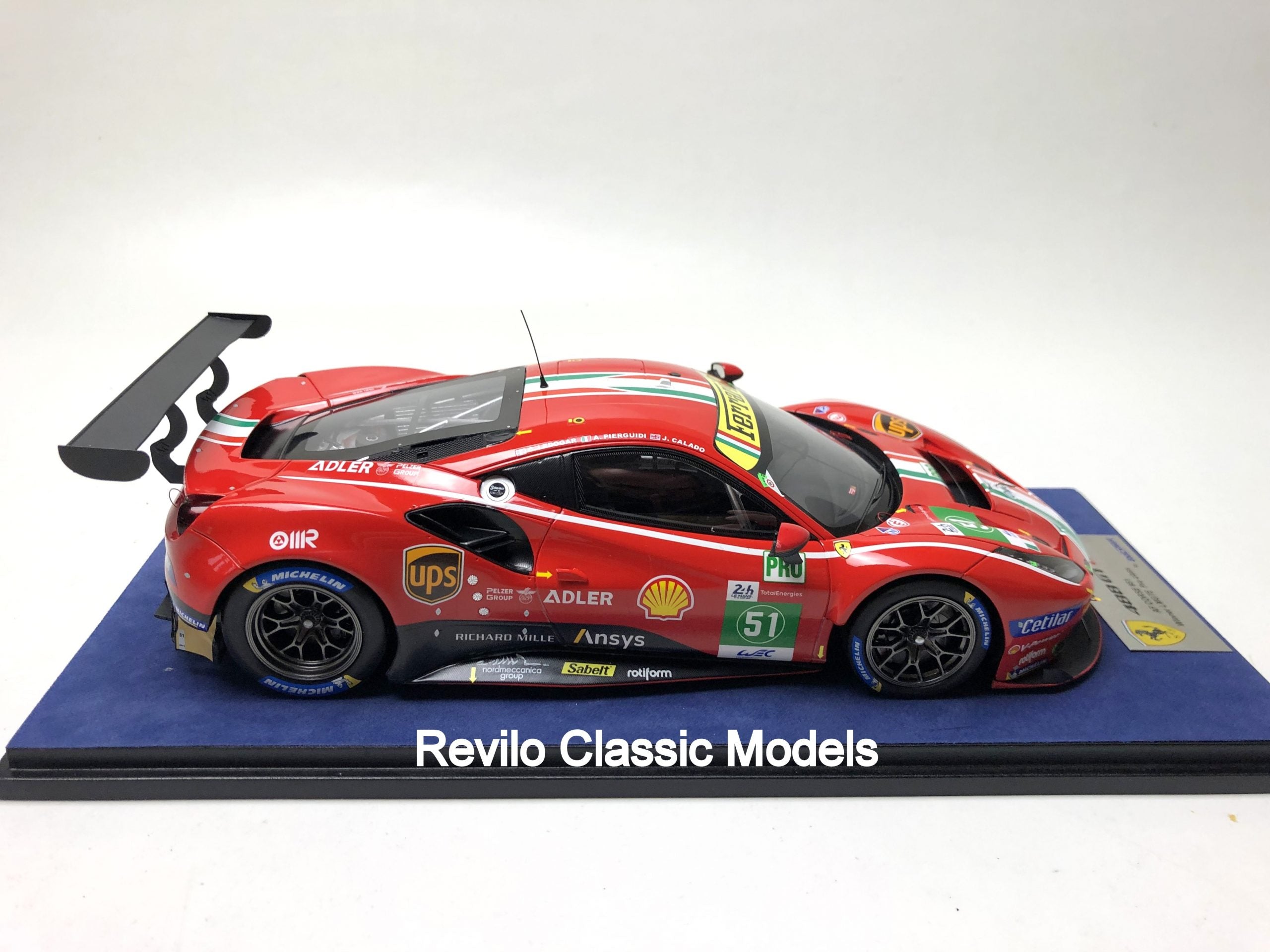 Ferrari 488 GTE ganador de la clase Le Mans #51 escala 1:18