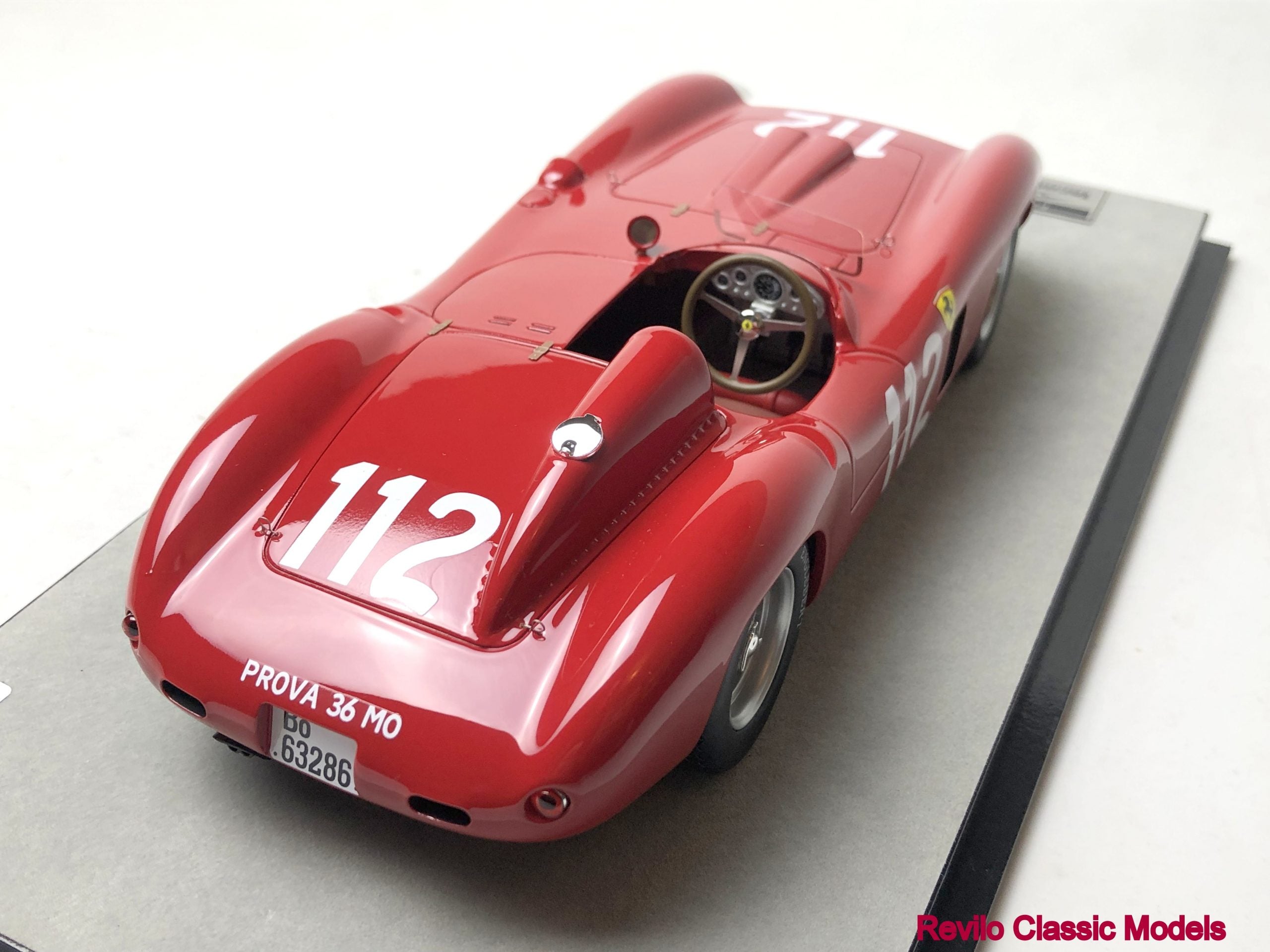 Ferrari 860 Monza Targa Florio 1956 escala 1:18