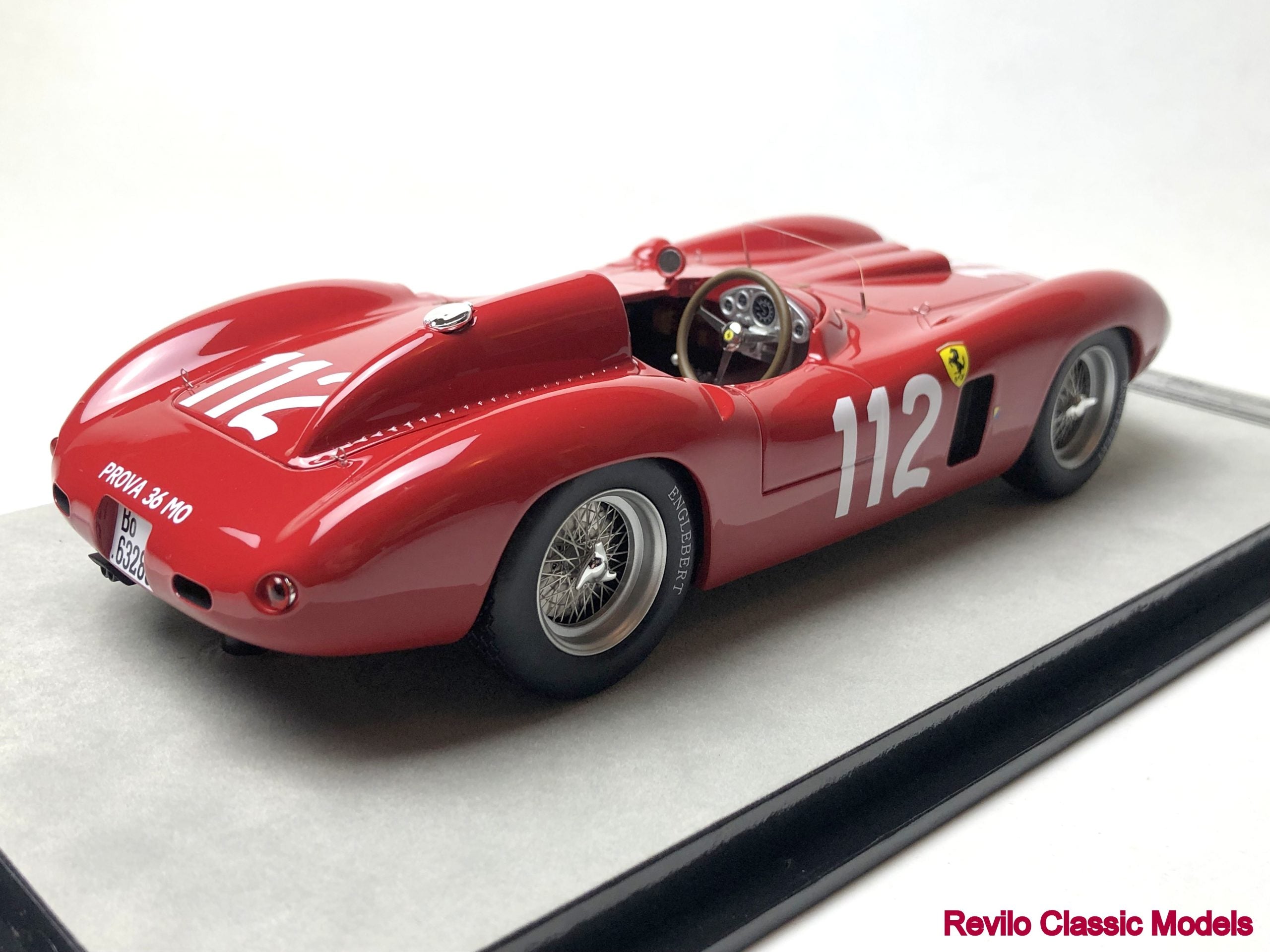 Ferrari 860 Monza Targa Florio 1956 escala 1:18