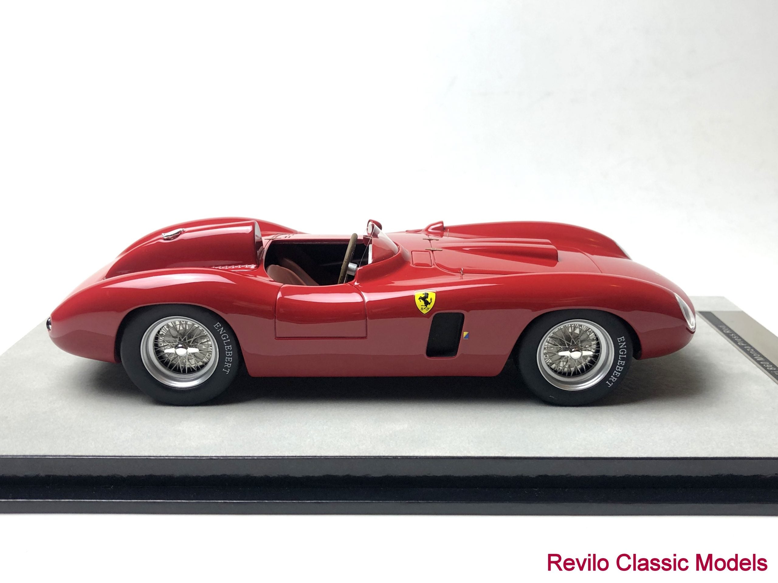 Ferrari 860 Monza Show car 1956 escala 1:18