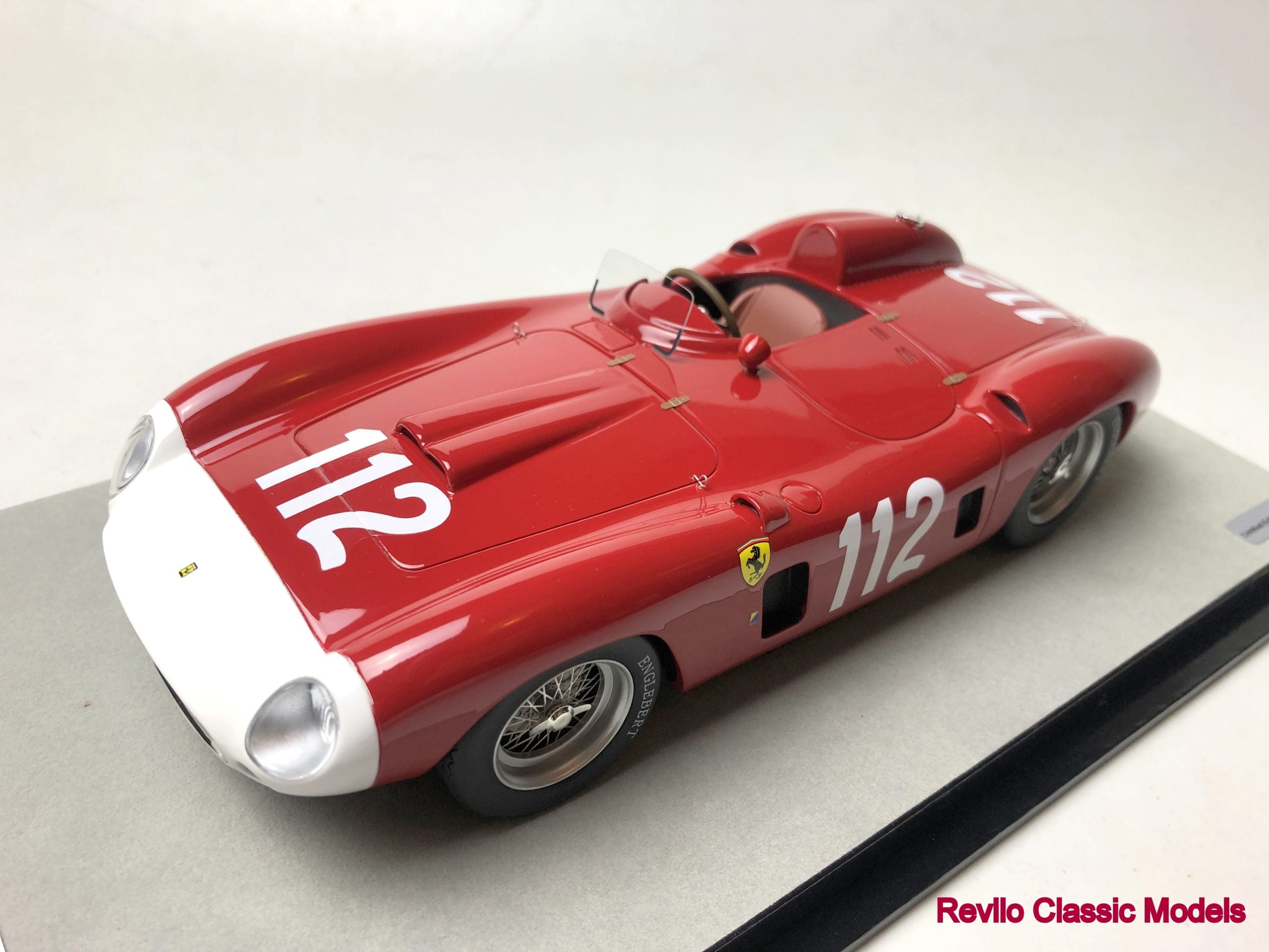 Ferrari 860 Monza Targa Florio 1956 escala 1:18