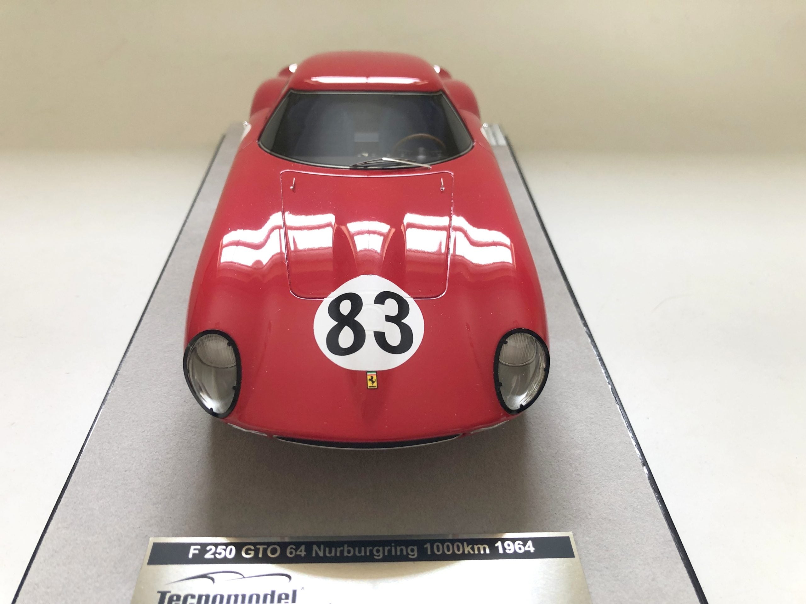 Ferrari 250GTO escala 1:18 1964 Nurburgring 1000kms