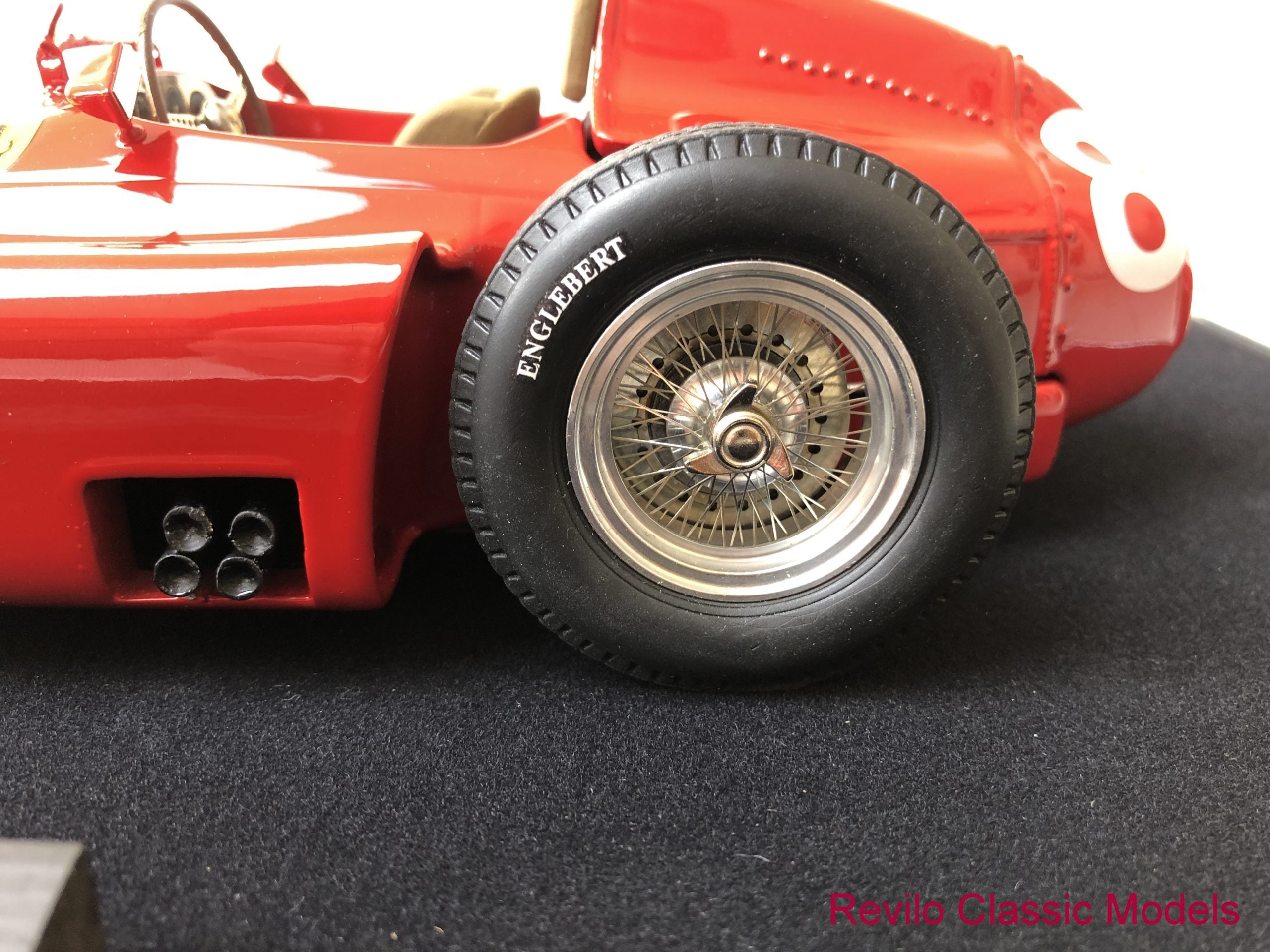 Escala 1:12 1956 Ferrari/Lancia D50