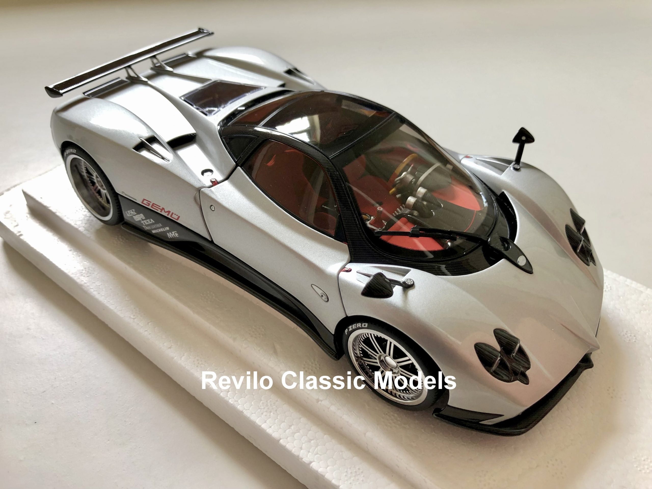 Devanti Model Cars Pagani Model Cars – Revilo Model Cars